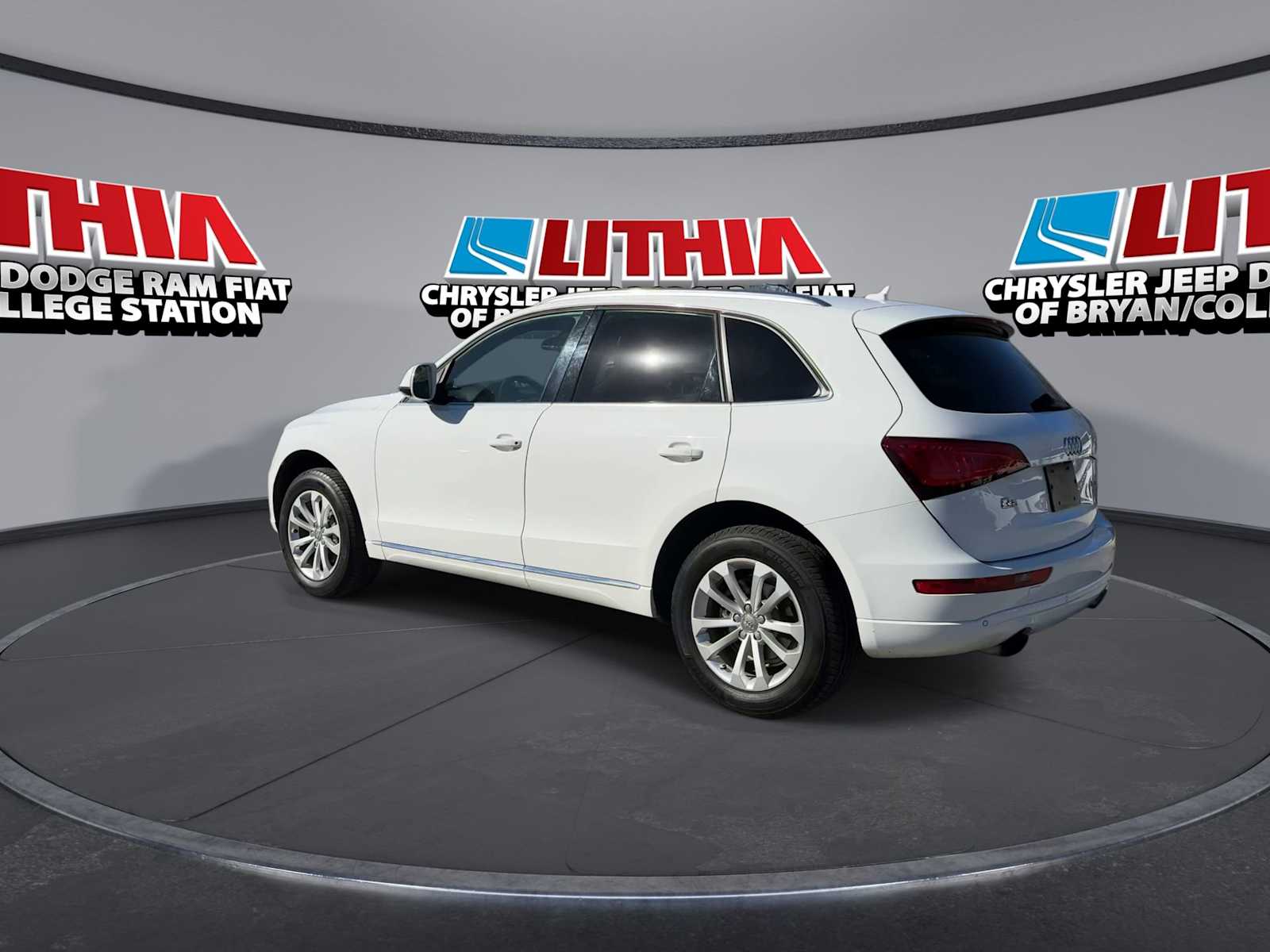 Thumbnail: 2013 Audi Q5 - 6
