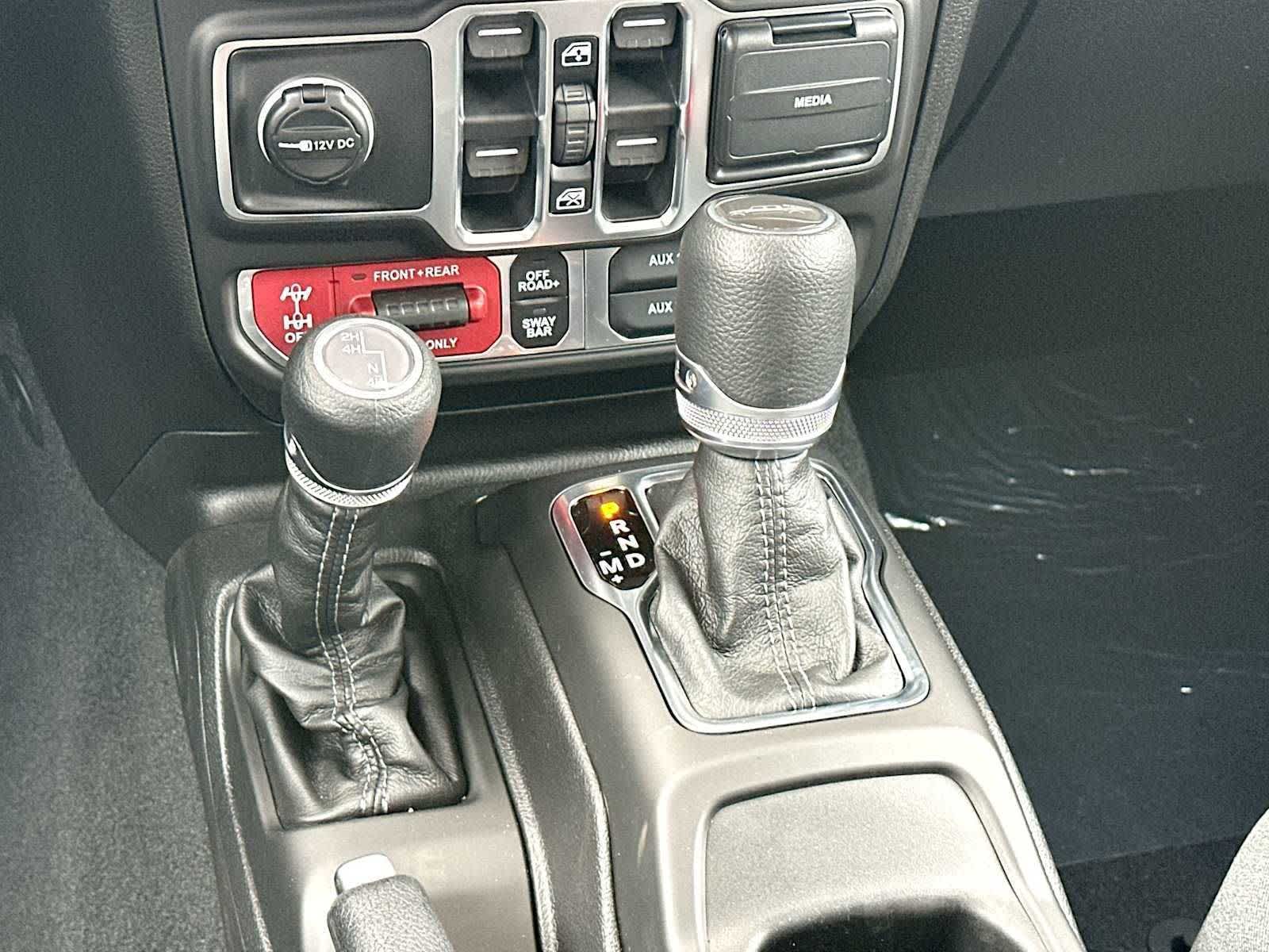 Thumbnail: 2026 Jeep Gladiator - 21