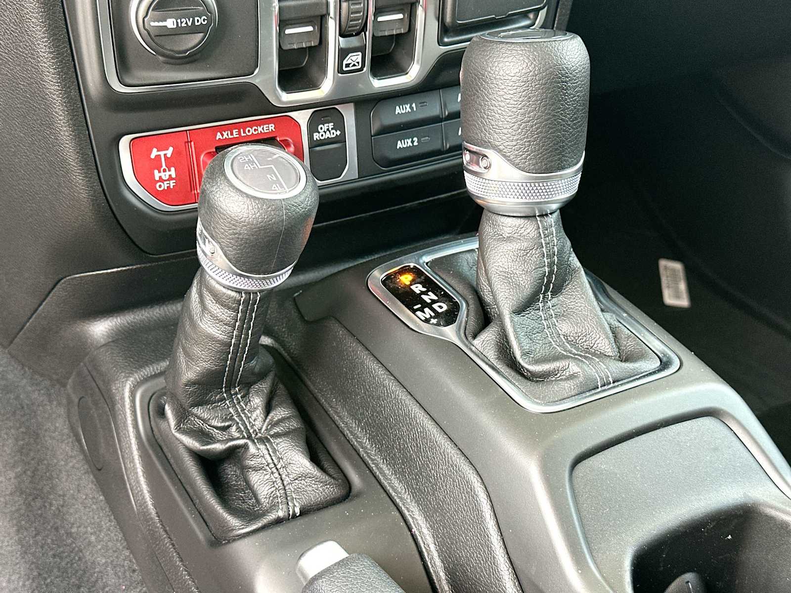 Thumbnail: 2026 Jeep Gladiator - 21