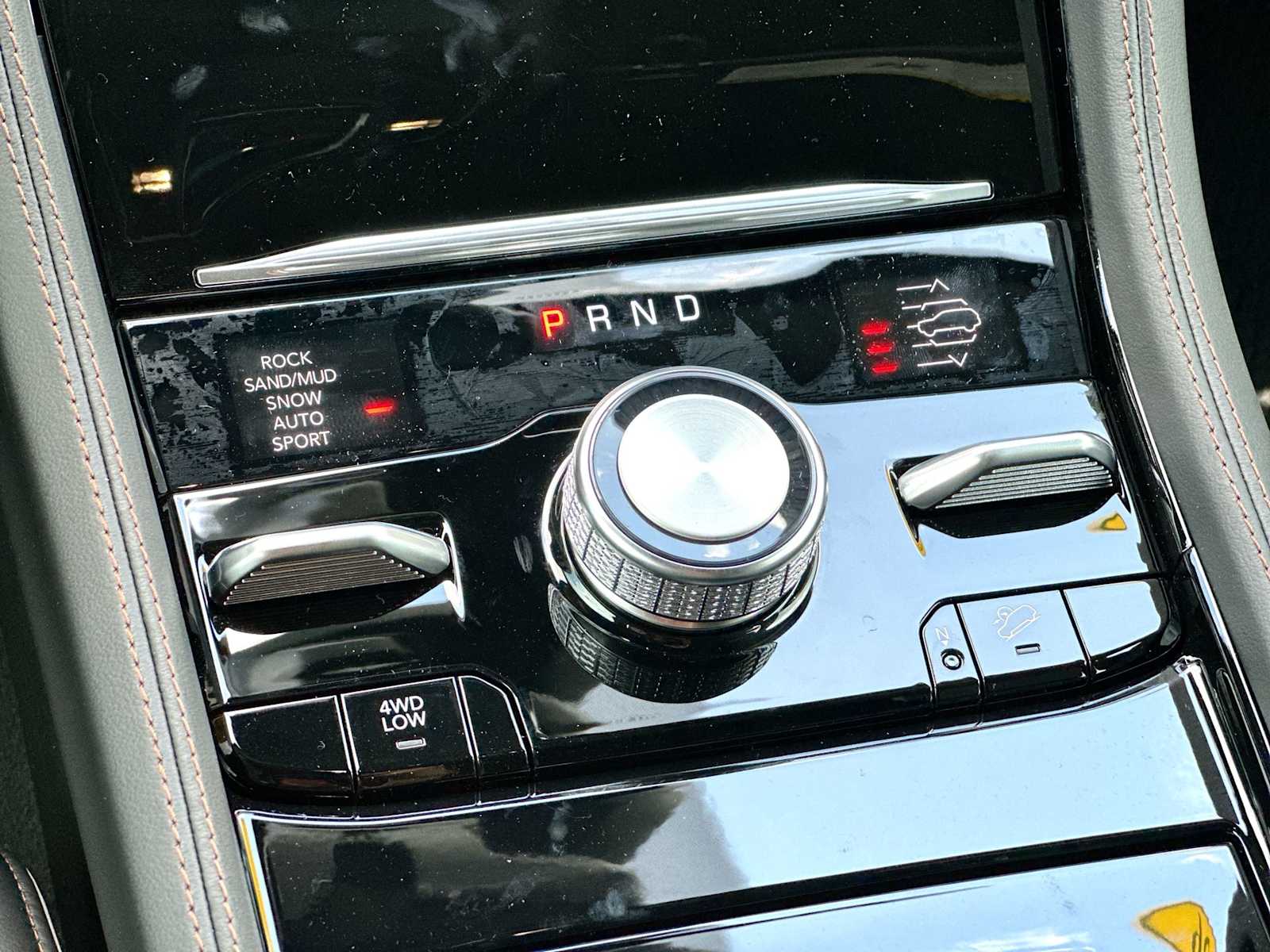 Thumbnail: 2026 Jeep Grand Cherokee - 21