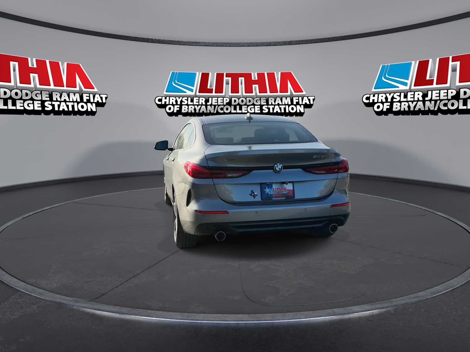 Thumbnail: 2024 BMW 2 Series - 7