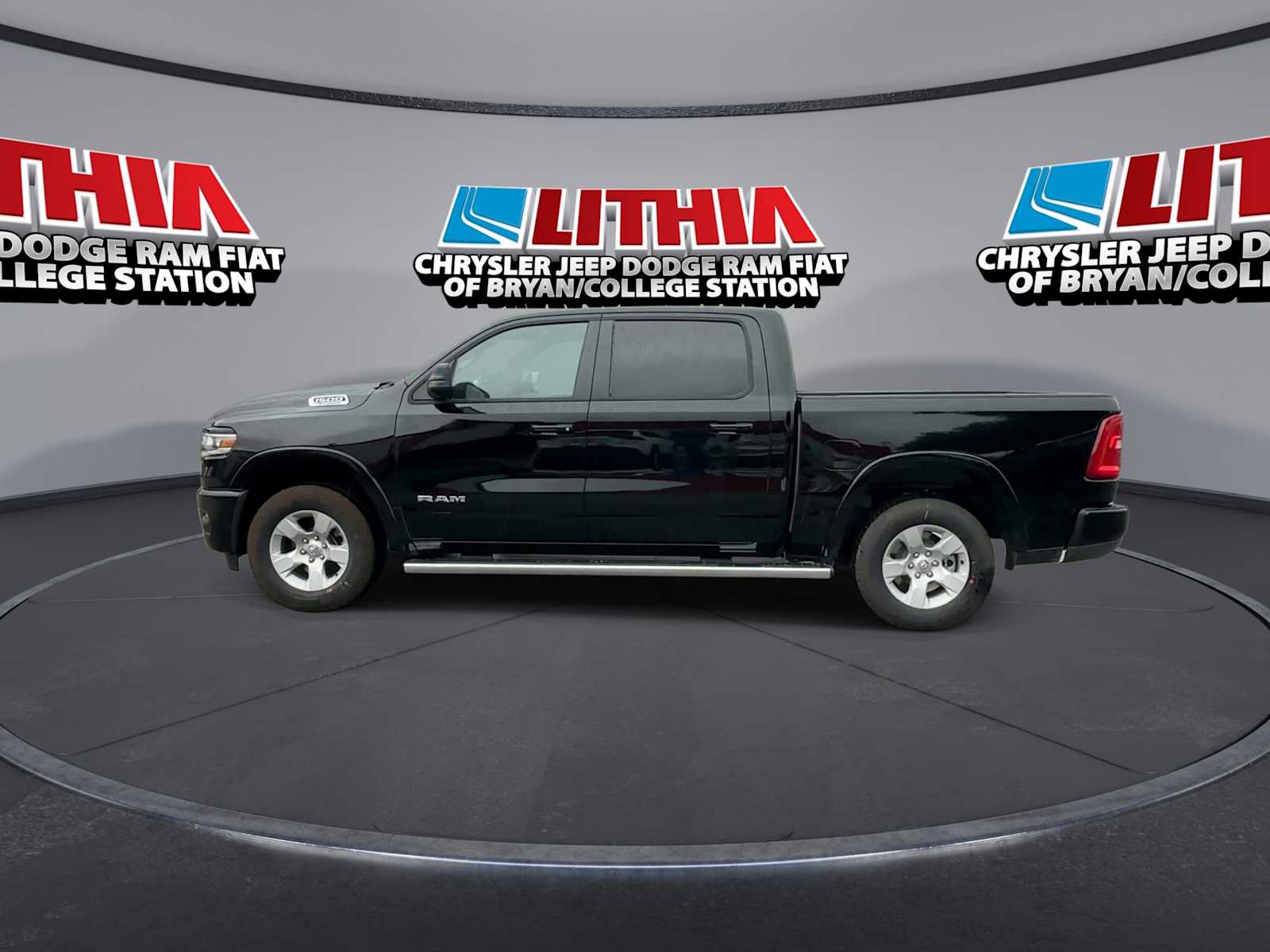 Thumbnail: 2026 RAM 1500 - 5