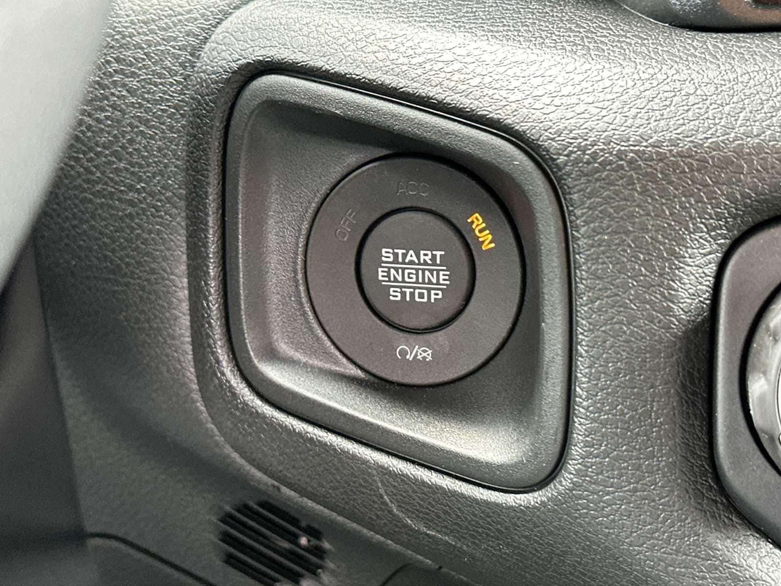 Thumbnail: 2025 Jeep Wrangler - 28