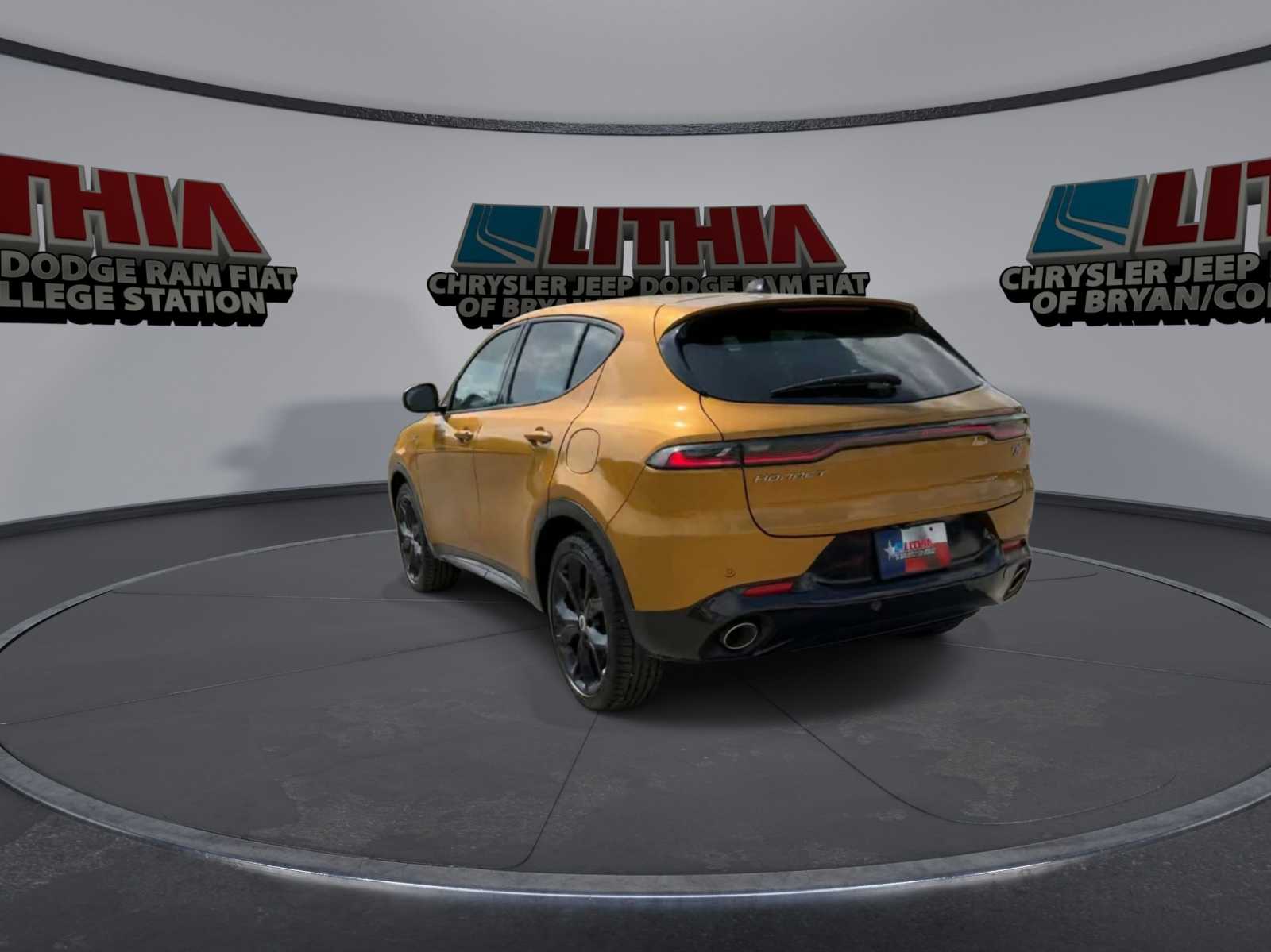 Thumbnail: 2024 Dodge Hornet - 6