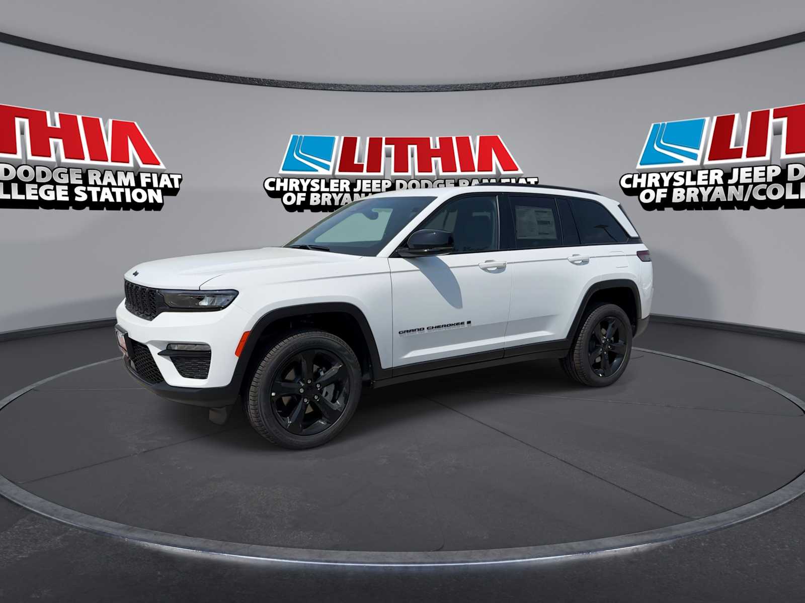 Thumbnail: 2025 Jeep Grand Cherokee - 4