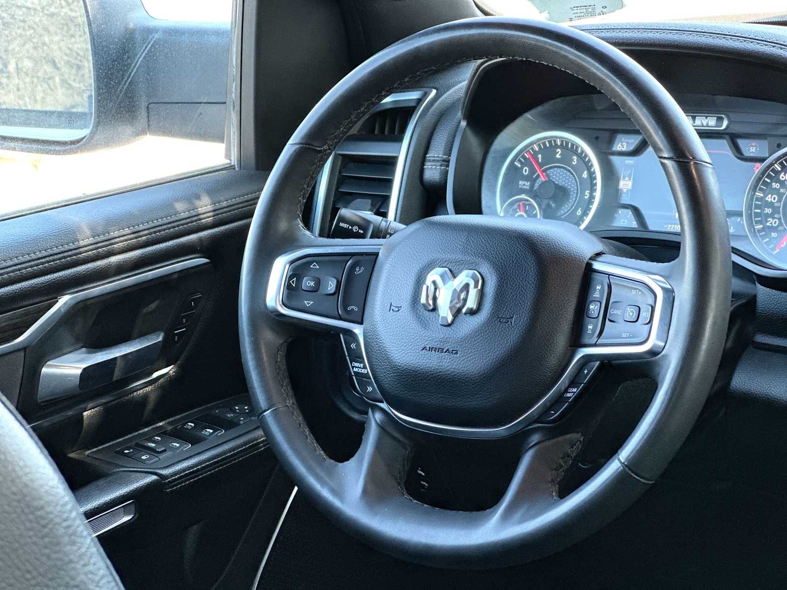 Thumbnail: 2025 RAM 1500 - 27