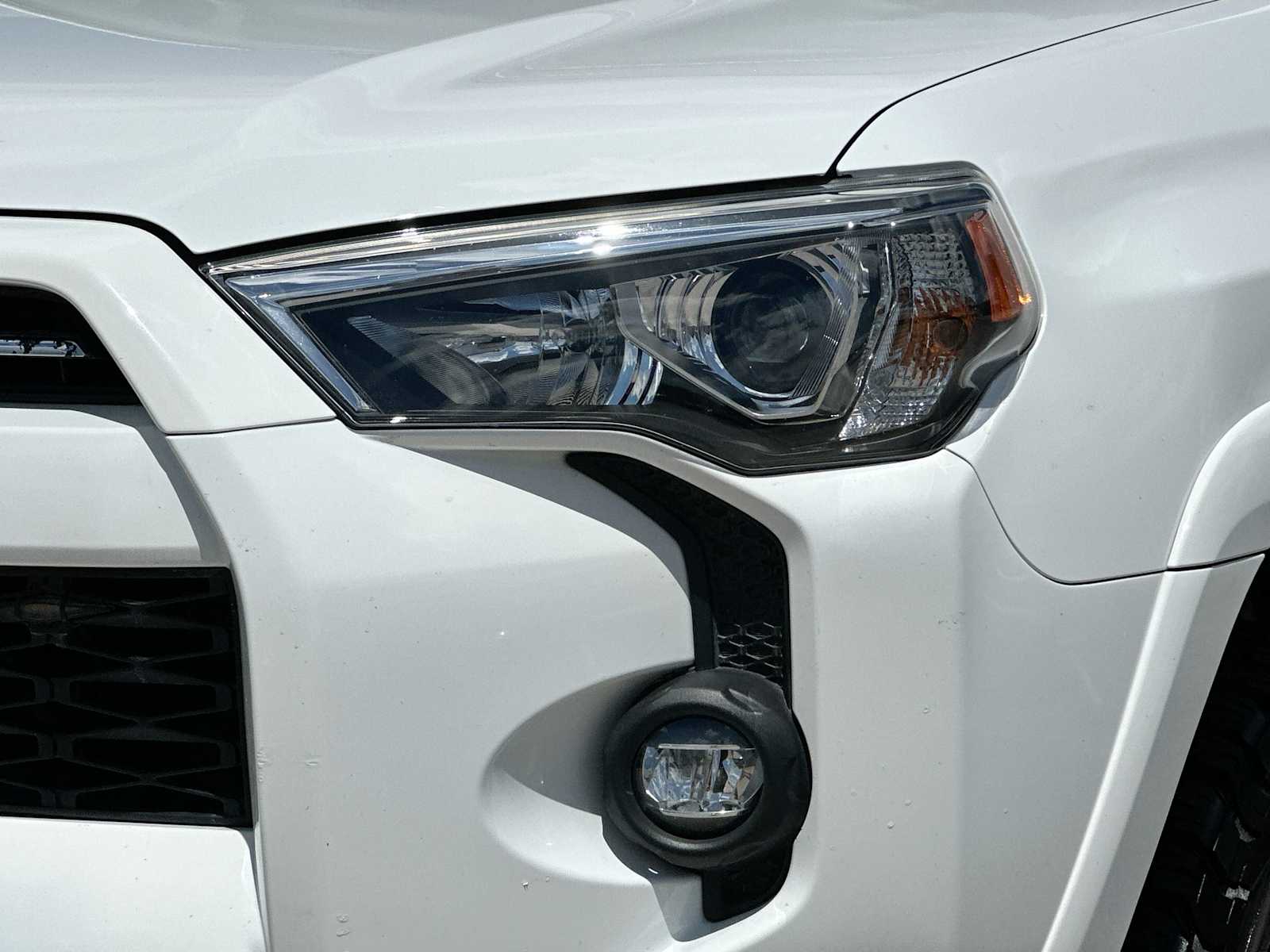 Thumbnail: 2021 Toyota 4Runner - 16