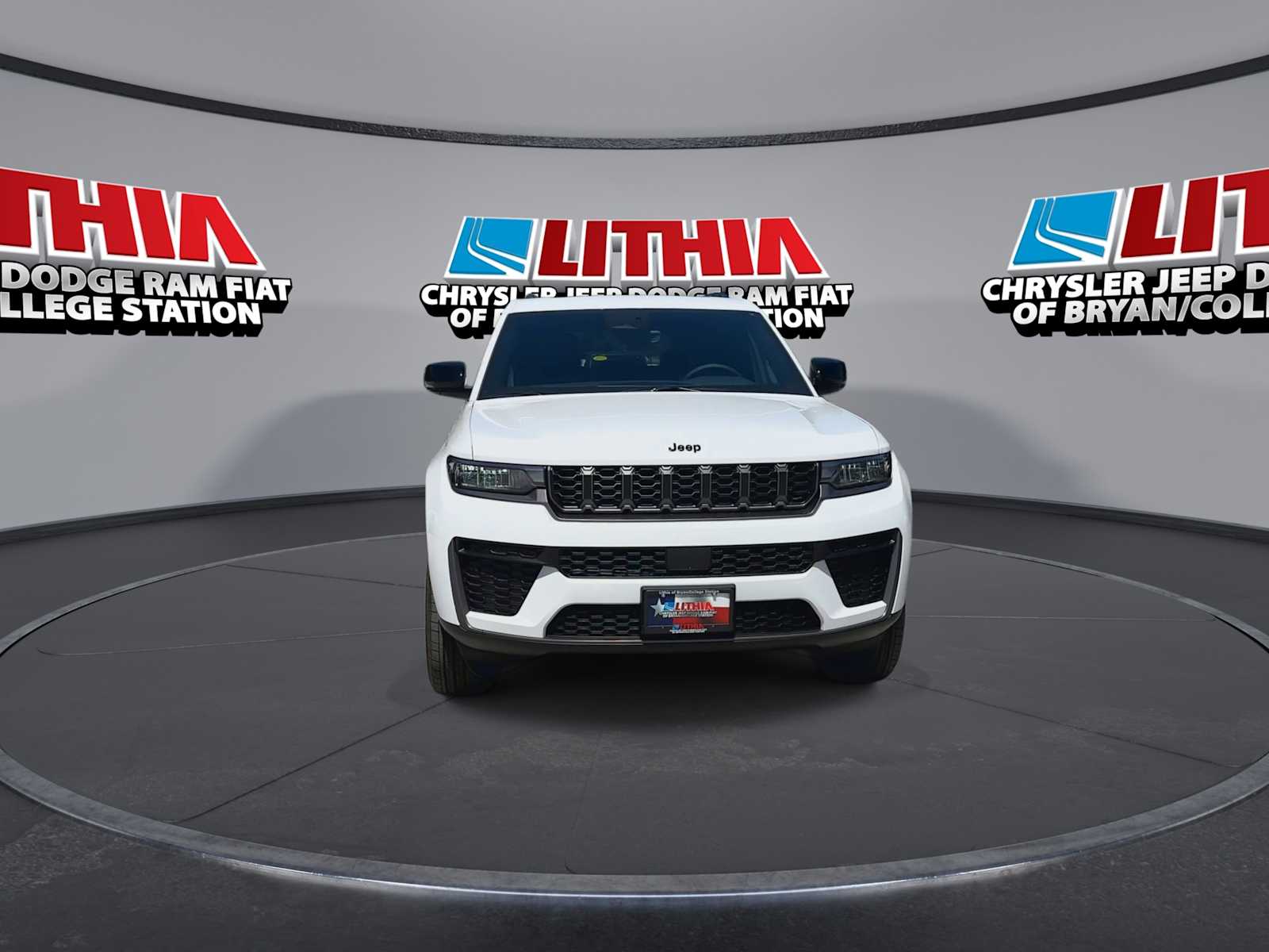 Thumbnail: 2026 Jeep Grand Cherokee - 3