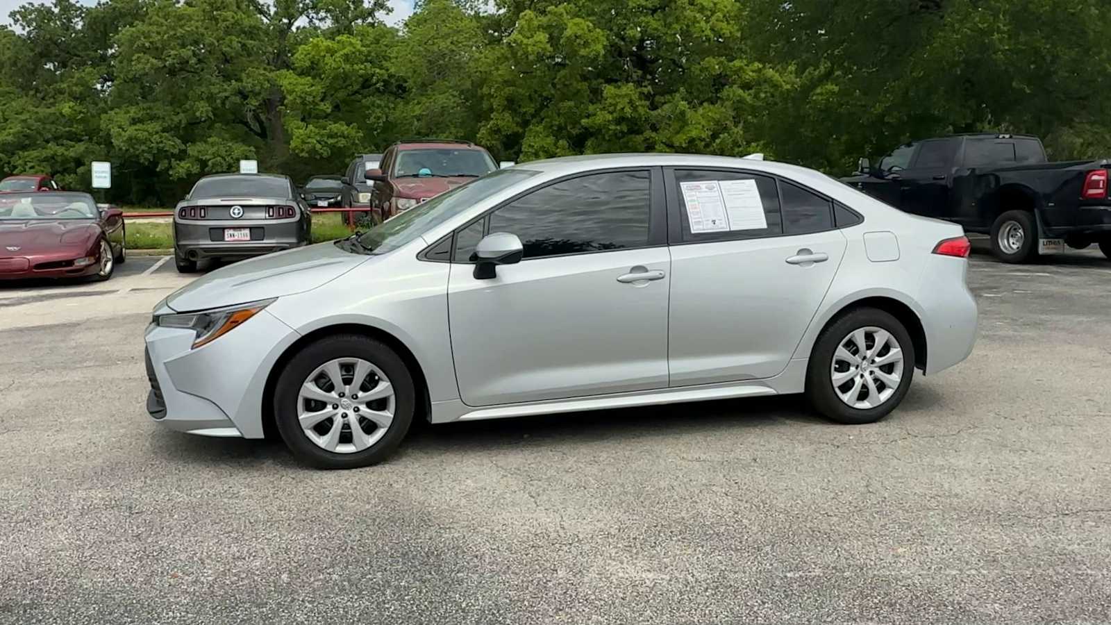 Thumbnail: 2025 Toyota Corolla - 4