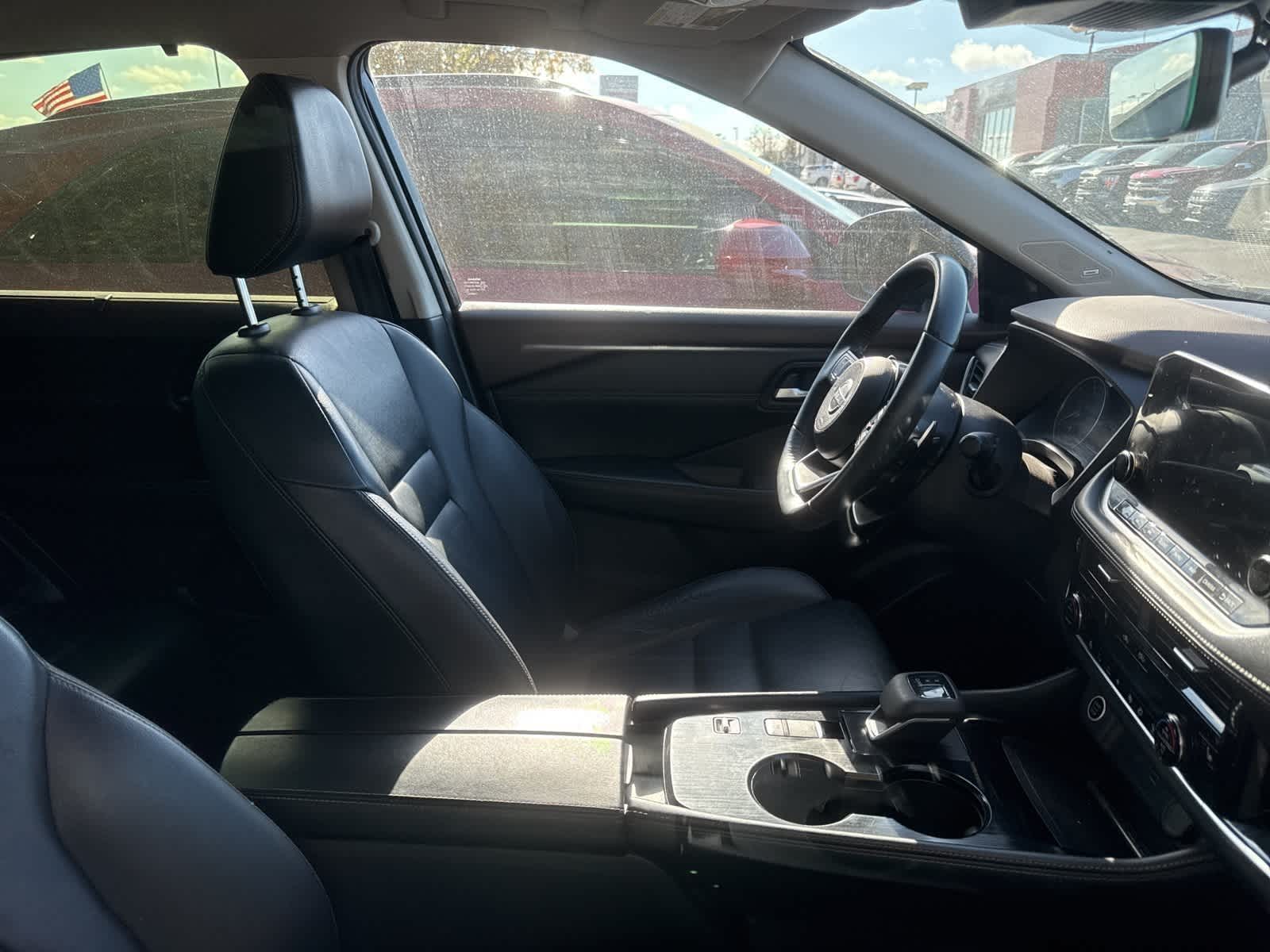 2023 Nissan Rogue SL photo 4