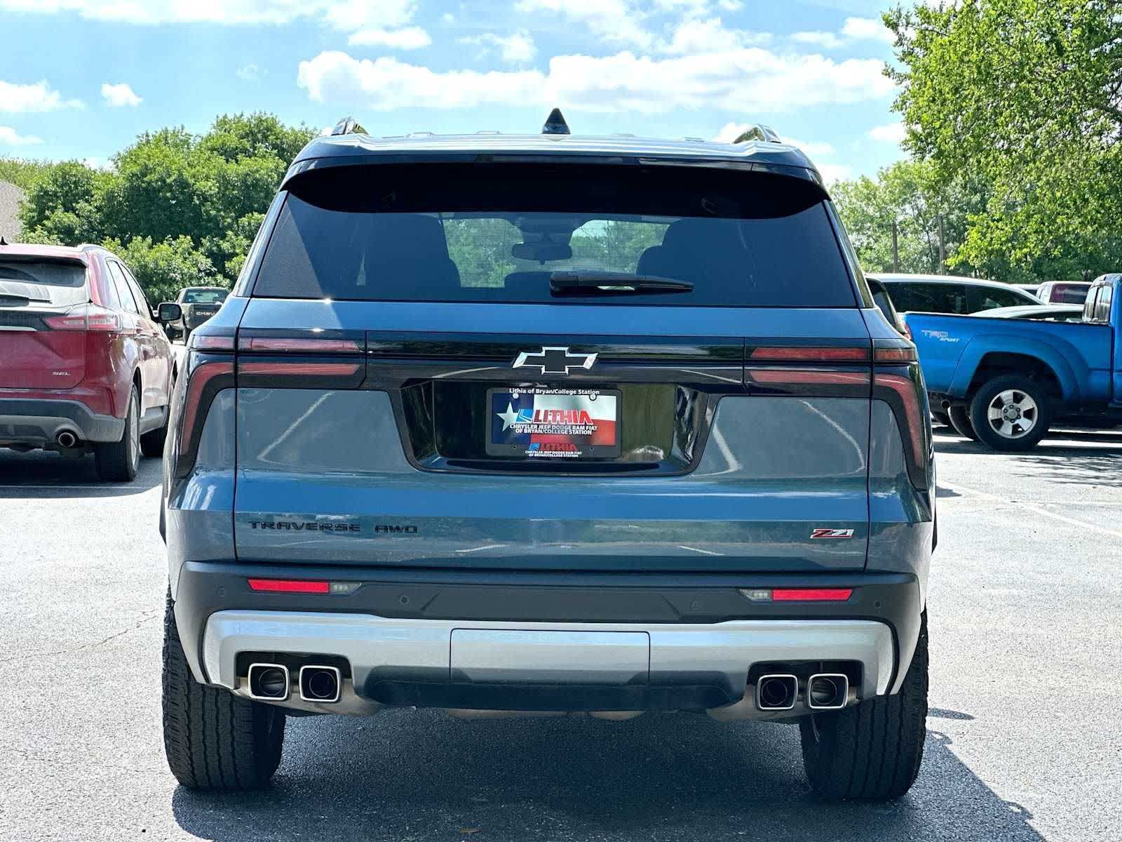 Thumbnail: 2025 Chevrolet Traverse - 14