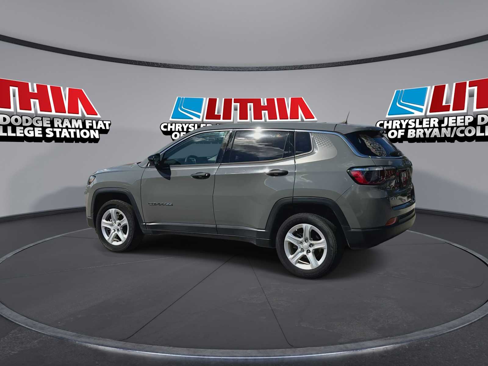 Thumbnail: 2023 Jeep Compass - 6