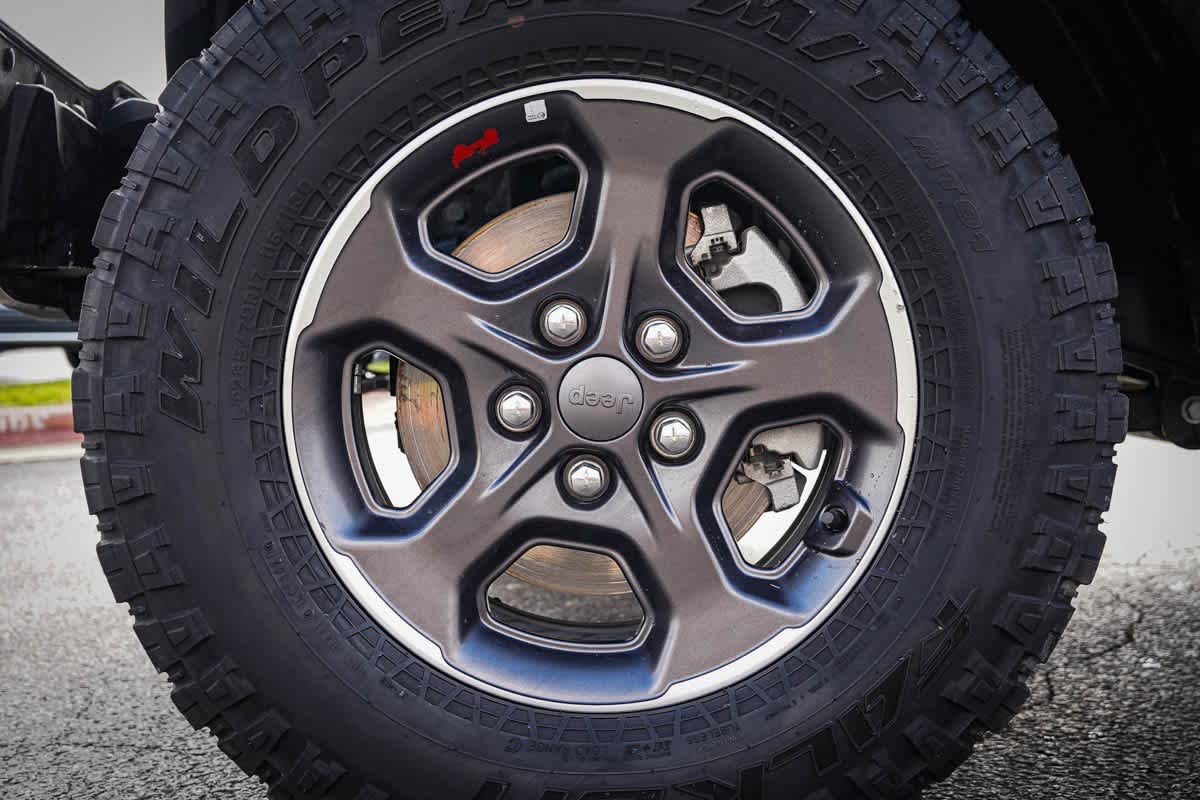 Thumbnail: 2022 Jeep Gladiator - 9