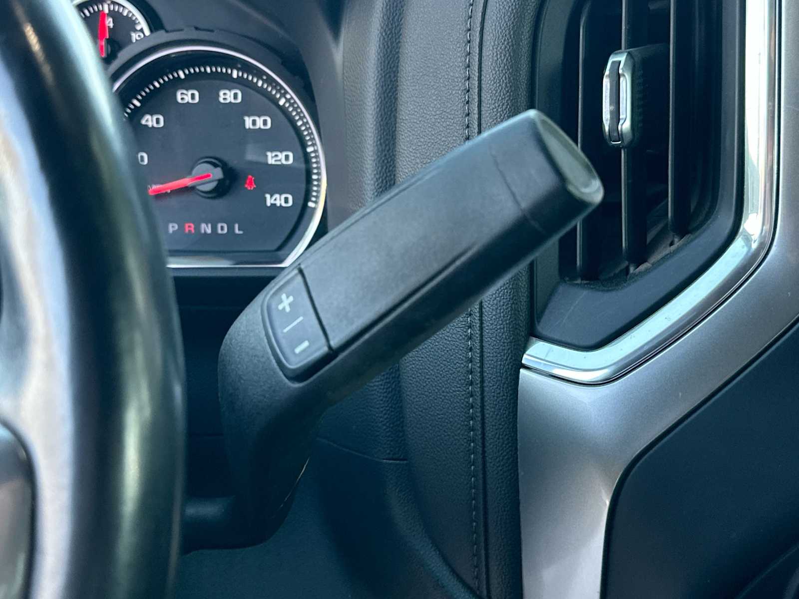 Thumbnail: 2019 Chevrolet Silverado 1500 - 21