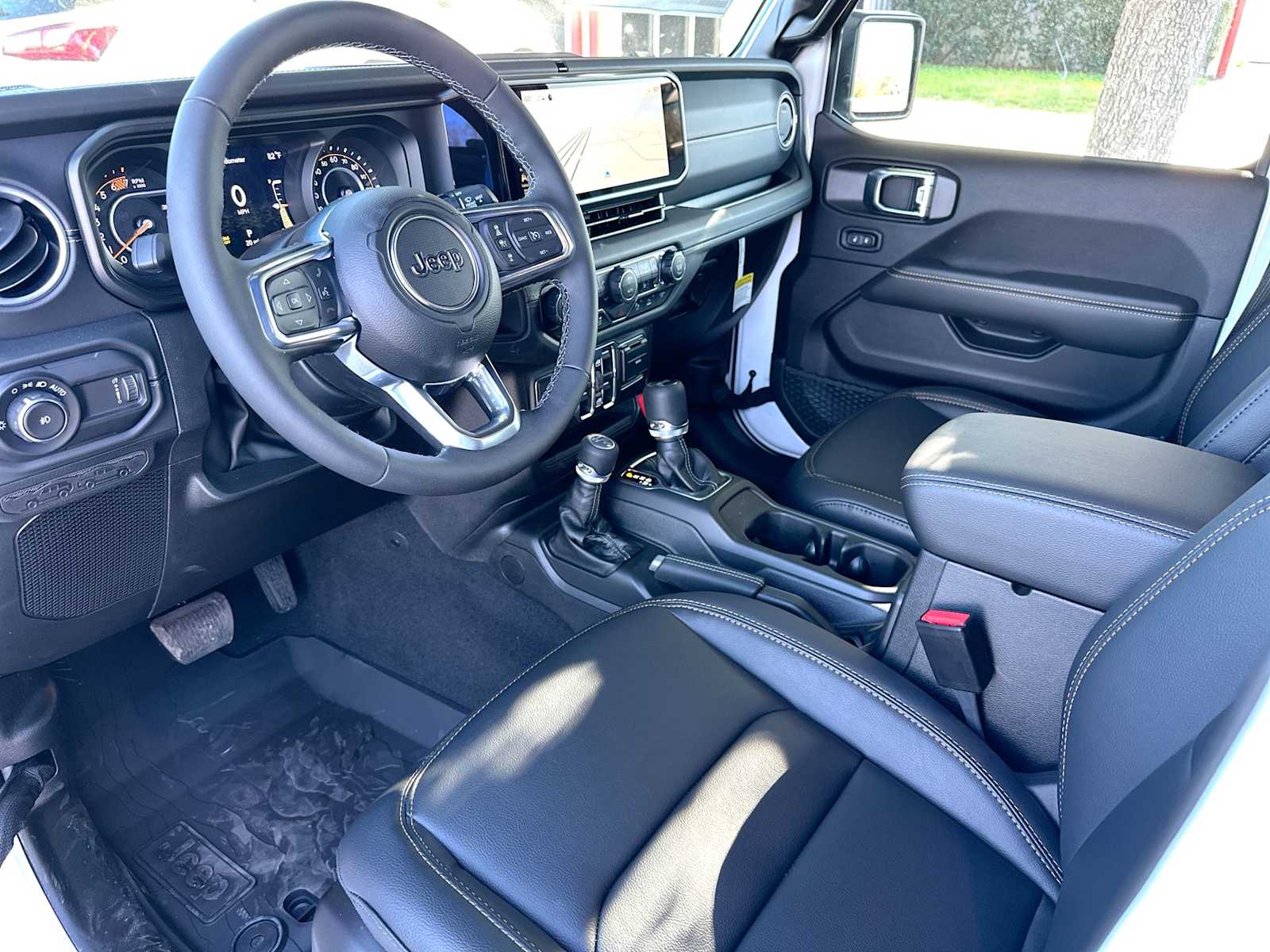 Thumbnail: 2026 Jeep Wrangler - 18