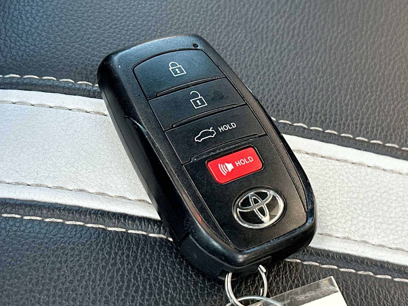 Thumbnail: 2025 Toyota Camry - 29