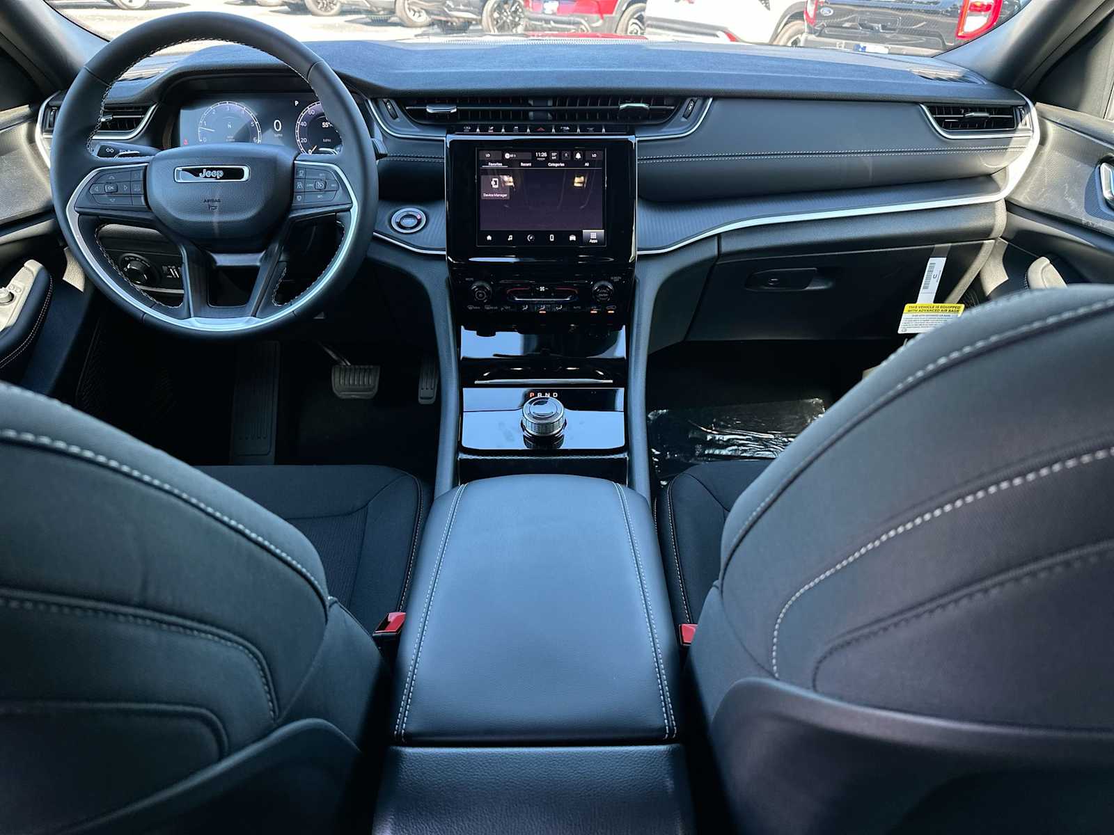 Thumbnail: 2025 Jeep Grand Cherokee - 25