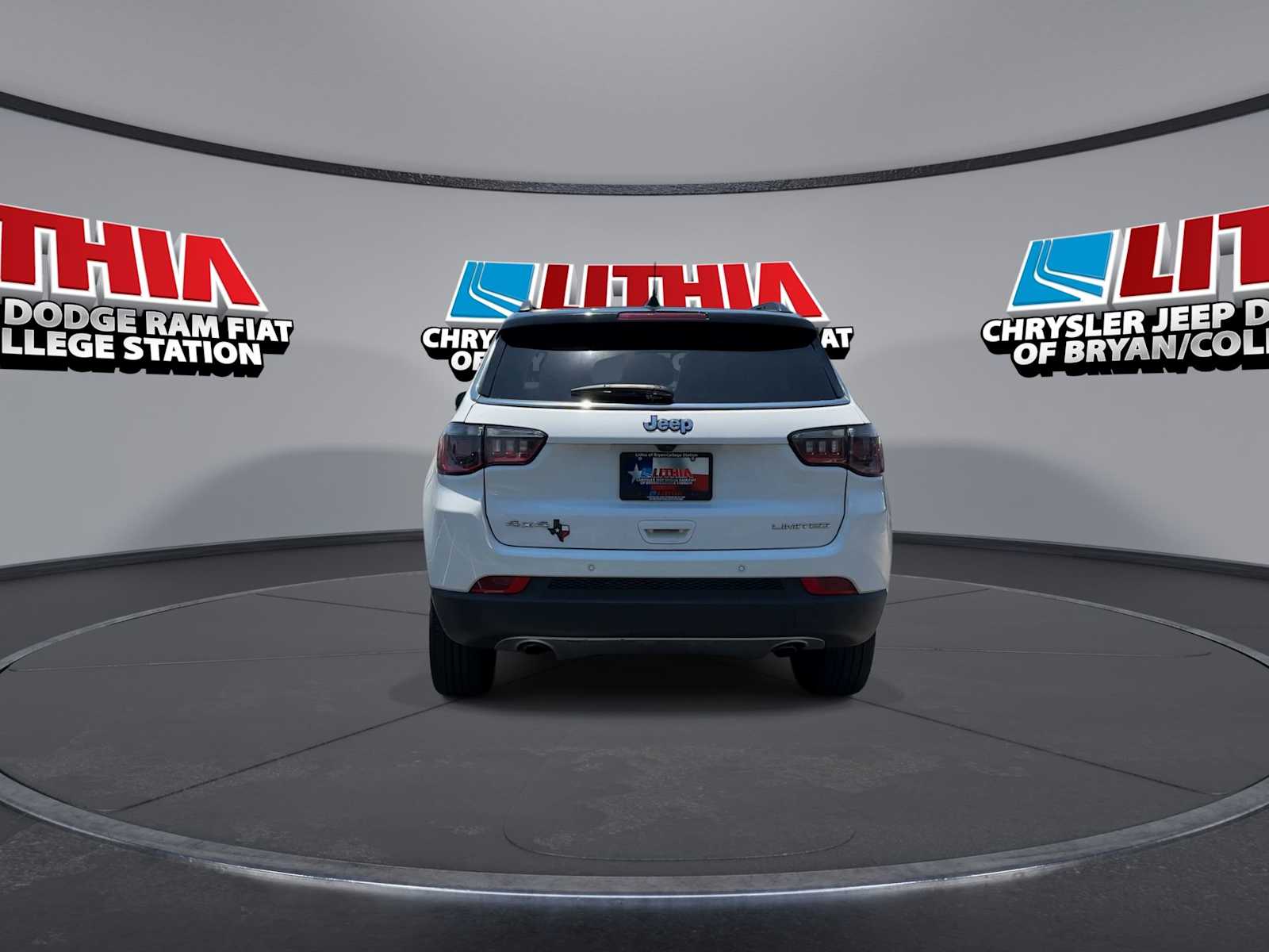 Thumbnail: 2023 Jeep Compass - 7