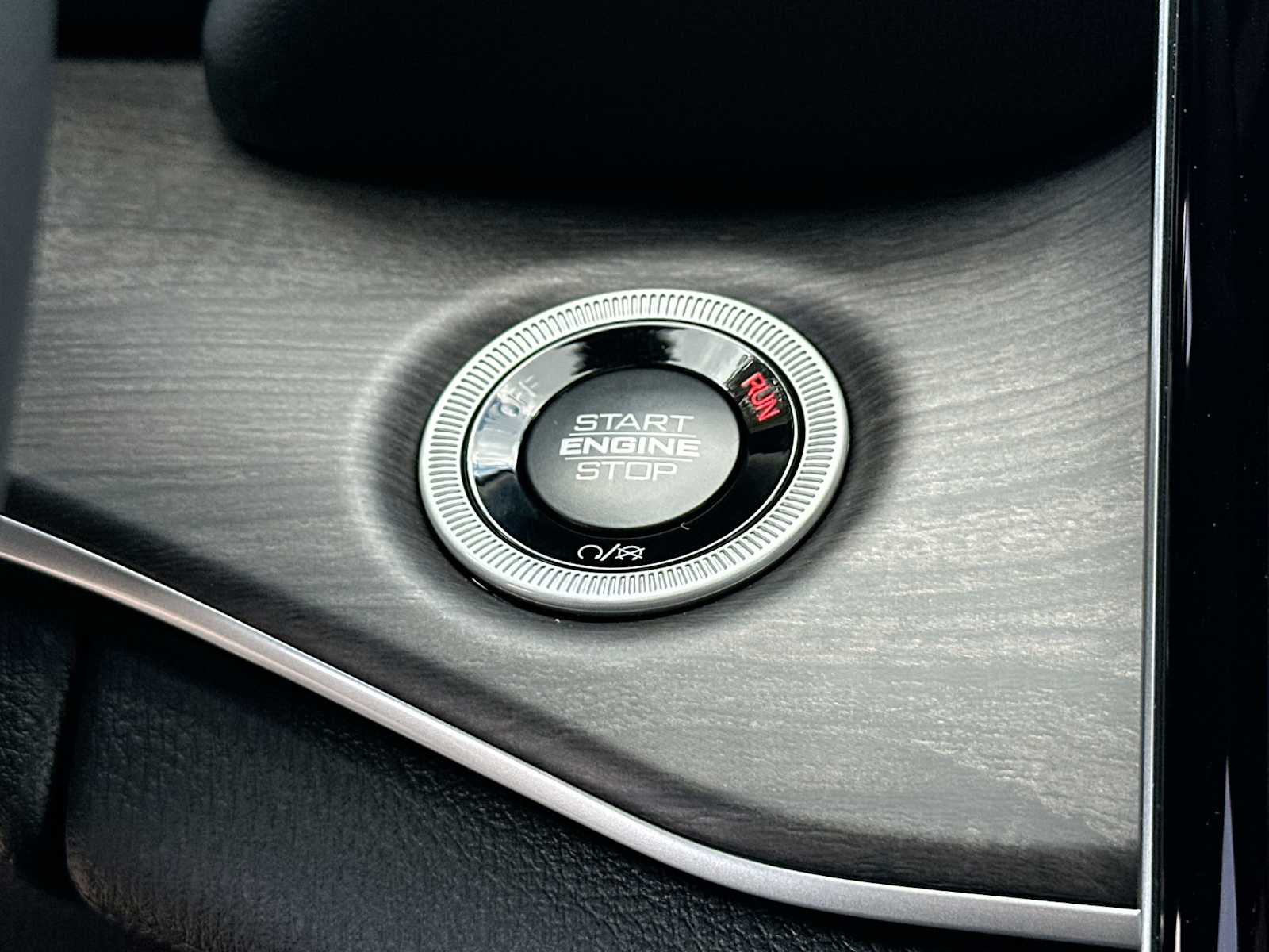 Thumbnail: 2025 Jeep Grand Cherokee - 28