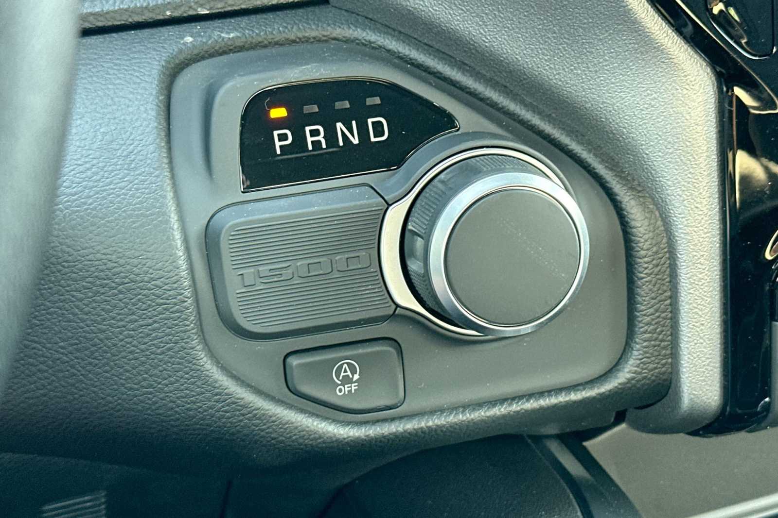 Thumbnail: 2025 RAM 1500 - 21