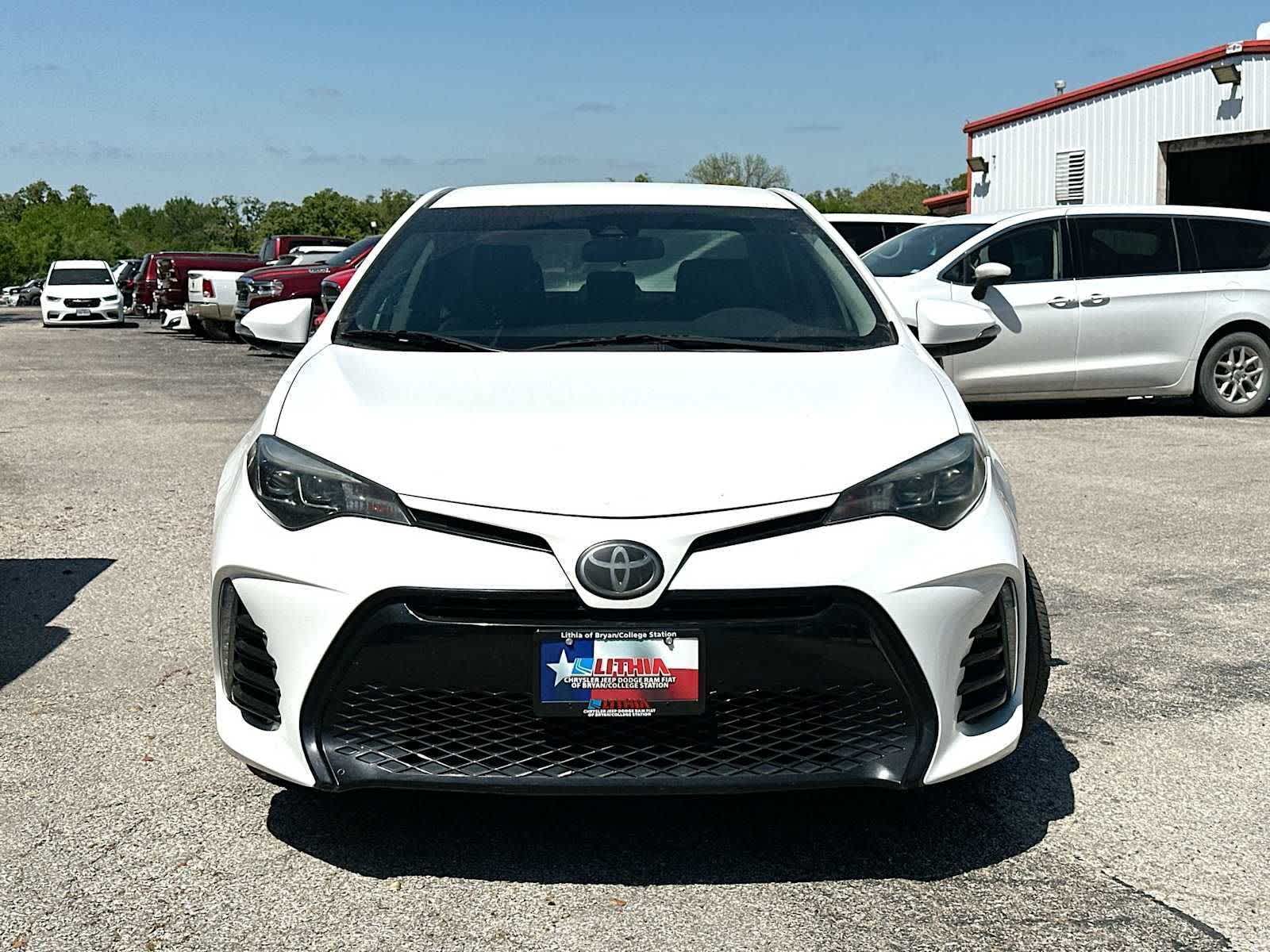 Thumbnail: 2018 Toyota Corolla - 4