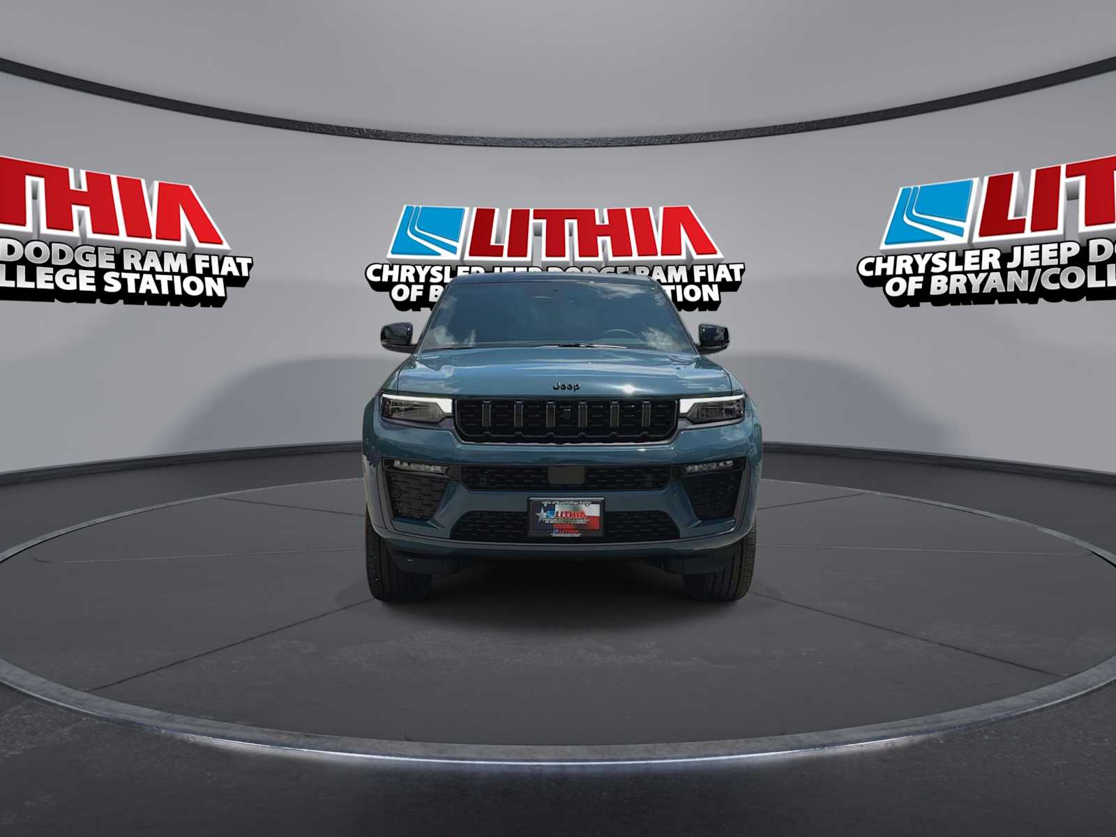 Thumbnail: 2026 Jeep Grand Cherokee - 3
