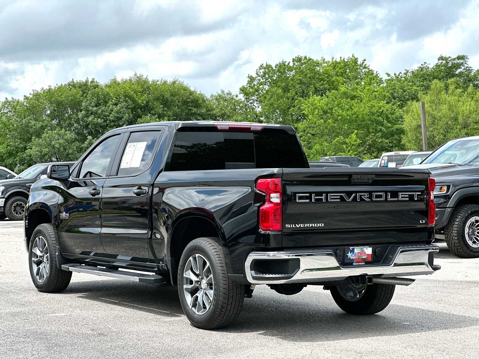 Thumbnail: 2026 Chevrolet Silverado 1500 - 13