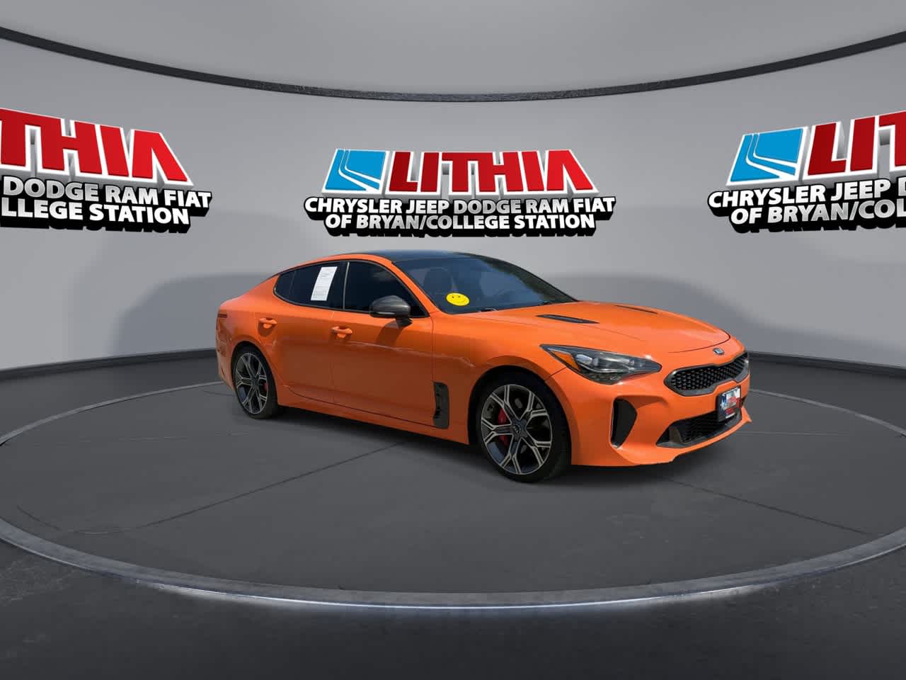 Thumbnail: 2019 Kia Stinger - 2