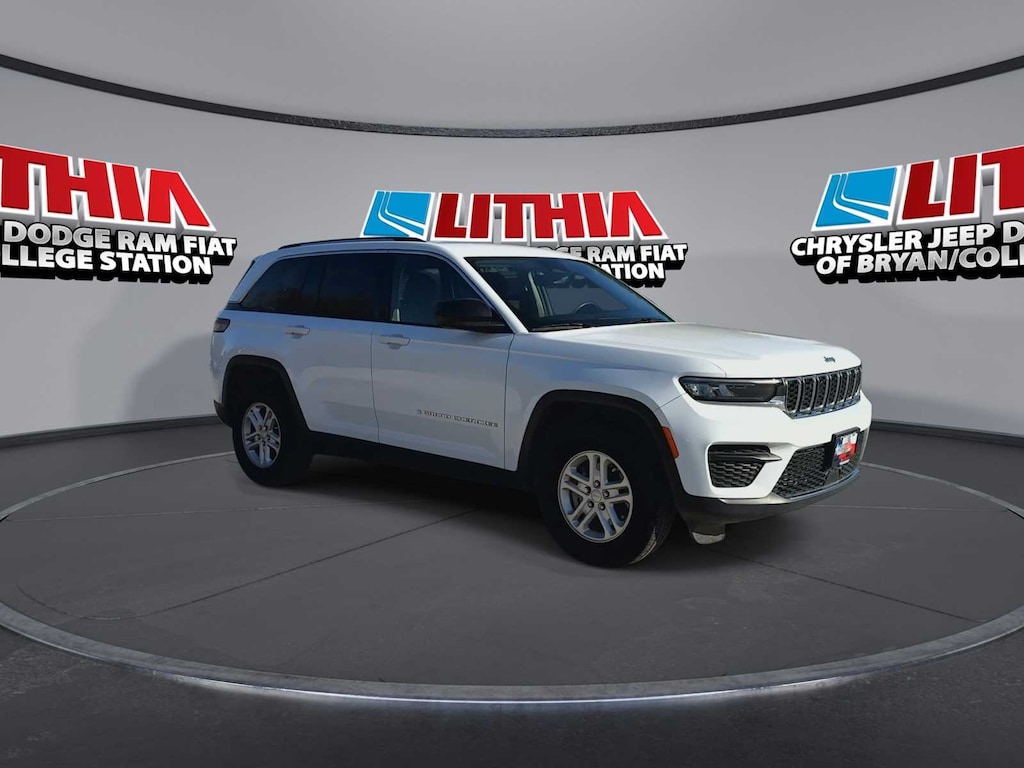 Used 2023 Jeep Grand Cherokee Laredo SUV