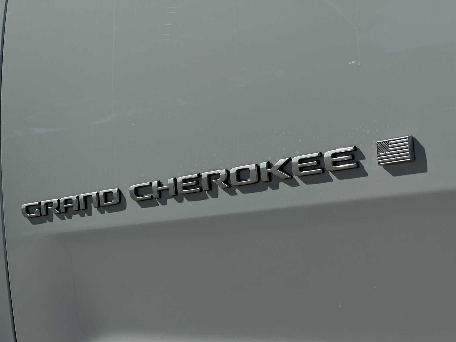 Thumbnail: 2025 Jeep Grand Cherokee - 15