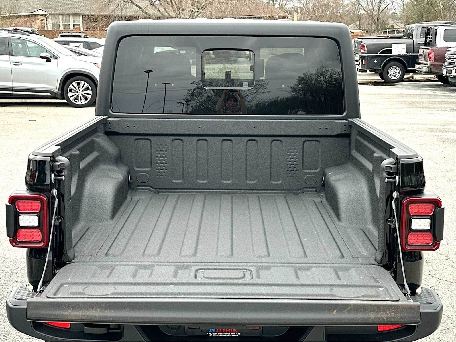 Thumbnail: 2026 Jeep Gladiator - 28