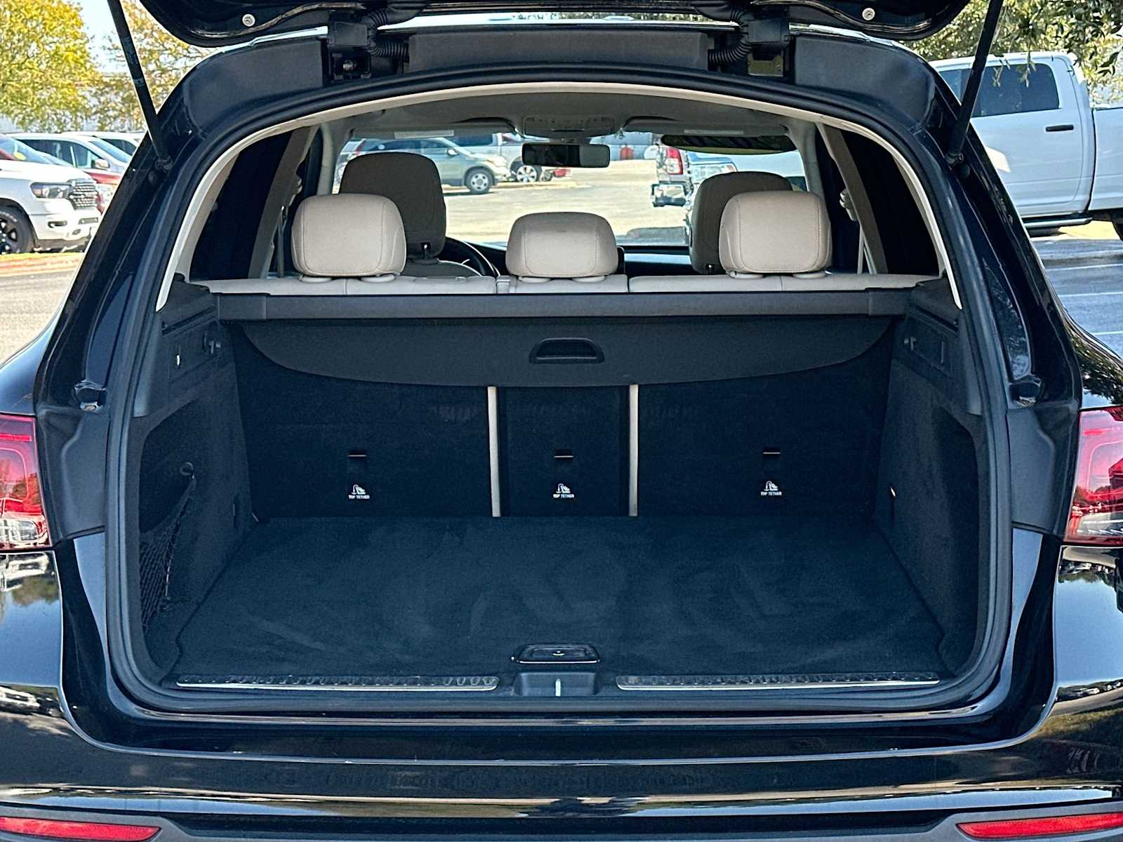 Thumbnail: 2020 Mercedes-Benz GLC - 28