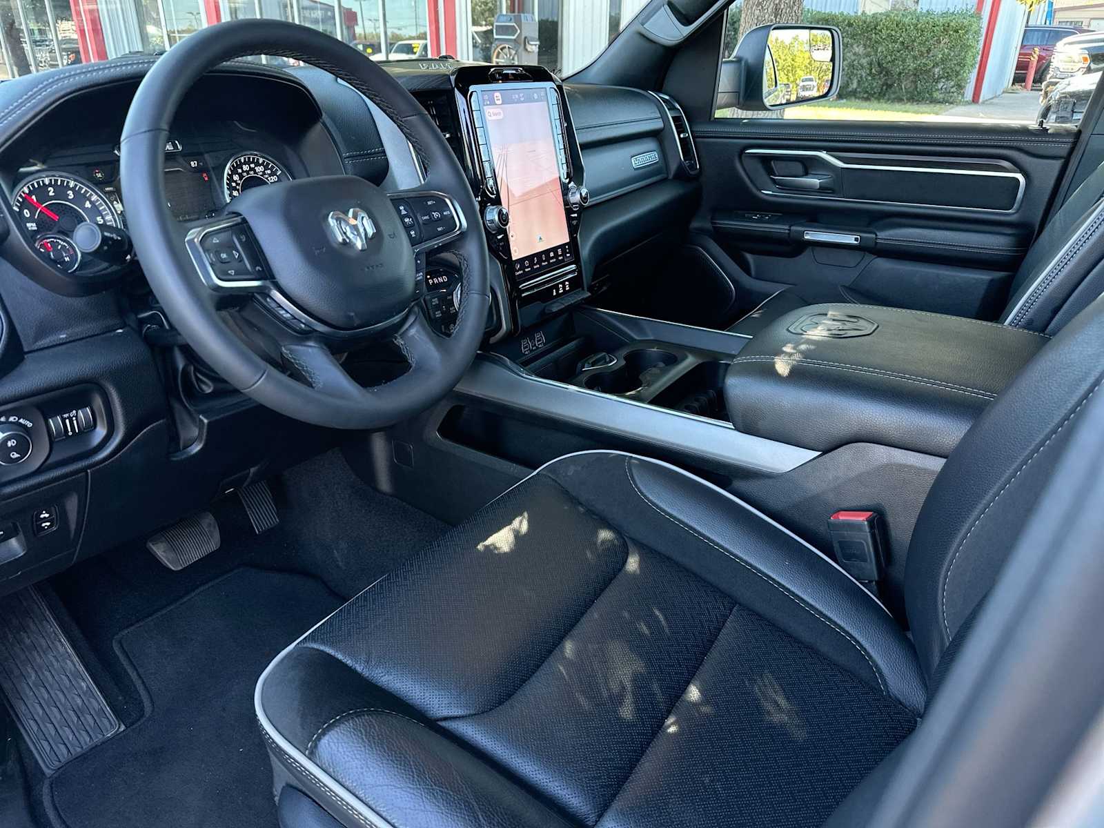 Thumbnail: 2025 RAM 1500 - 18