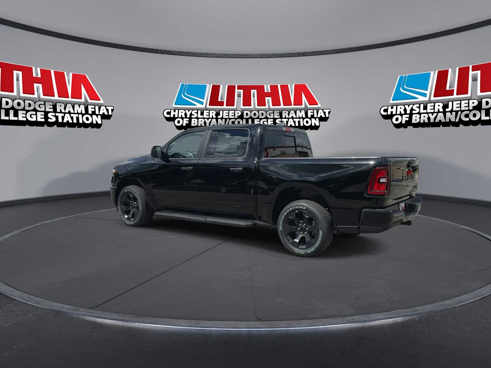 Thumbnail: 2026 RAM 1500 - 6