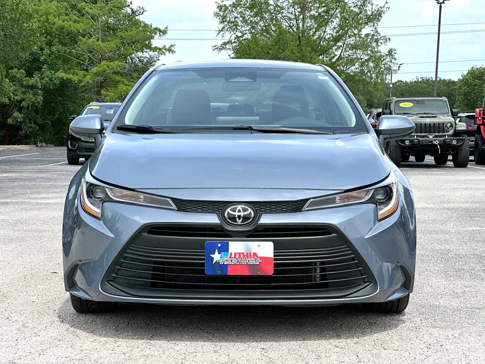 Thumbnail: 2023 Toyota Corolla - 10