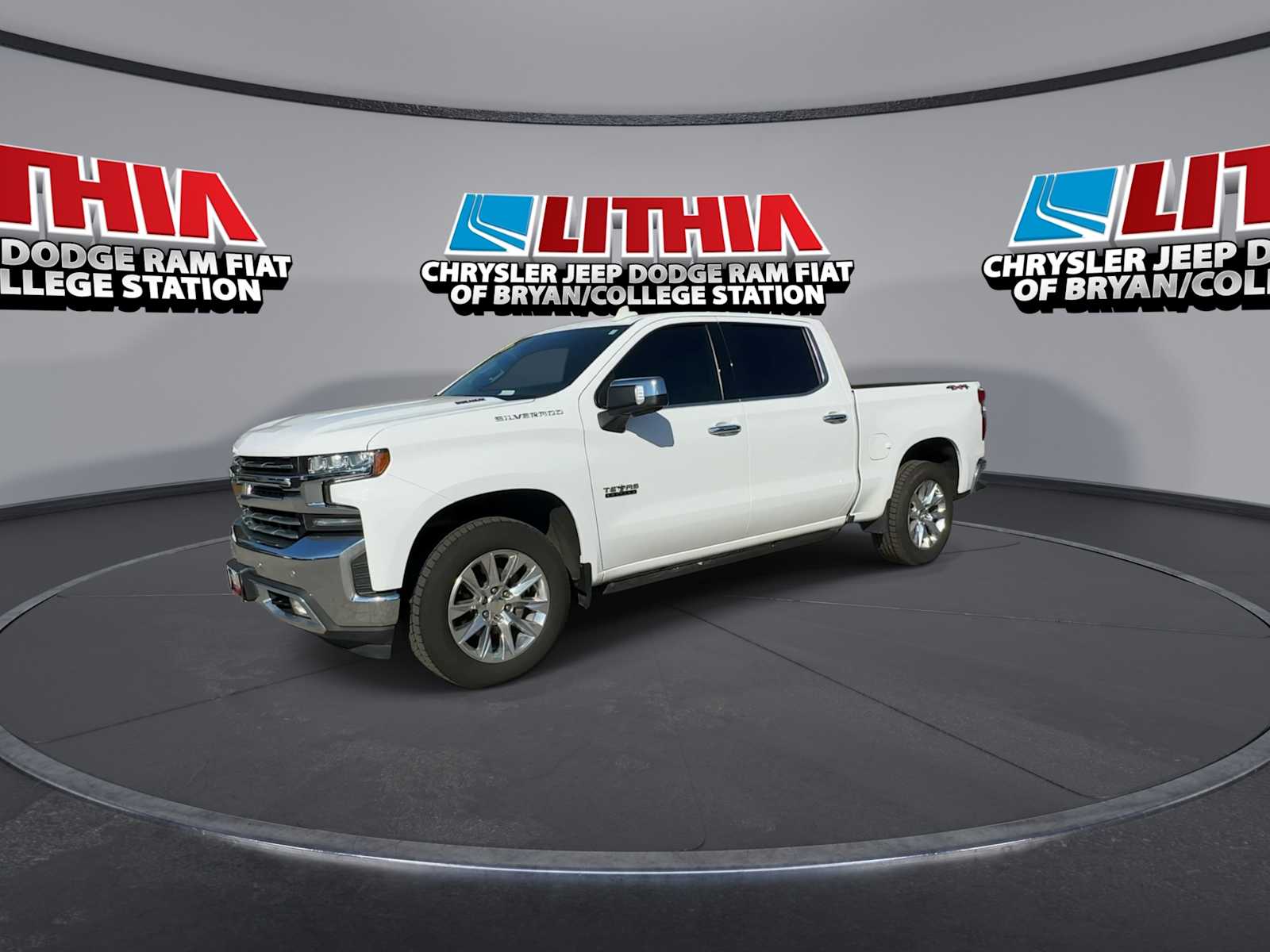 Thumbnail: 2021 Chevrolet Silverado 1500 - 4