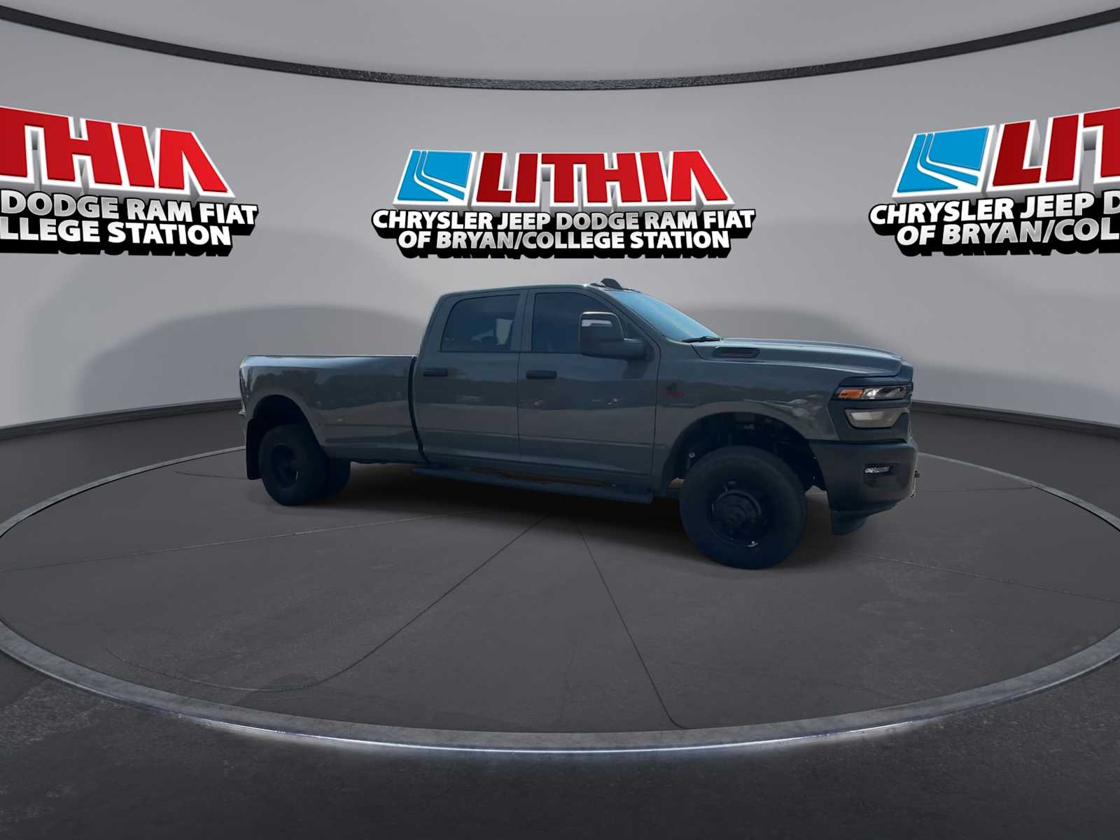 New 2027 Ram 3500 TRADESMAN CREW CAB 4X4 Pickup