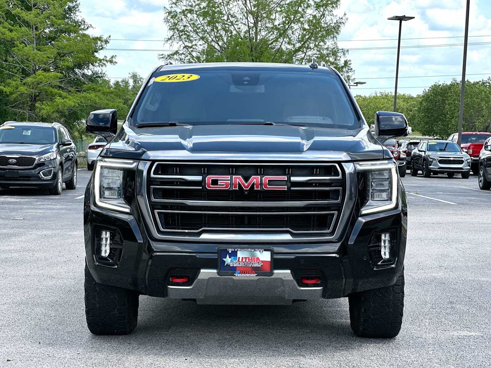 Thumbnail: 2023 GMC Yukon - 10