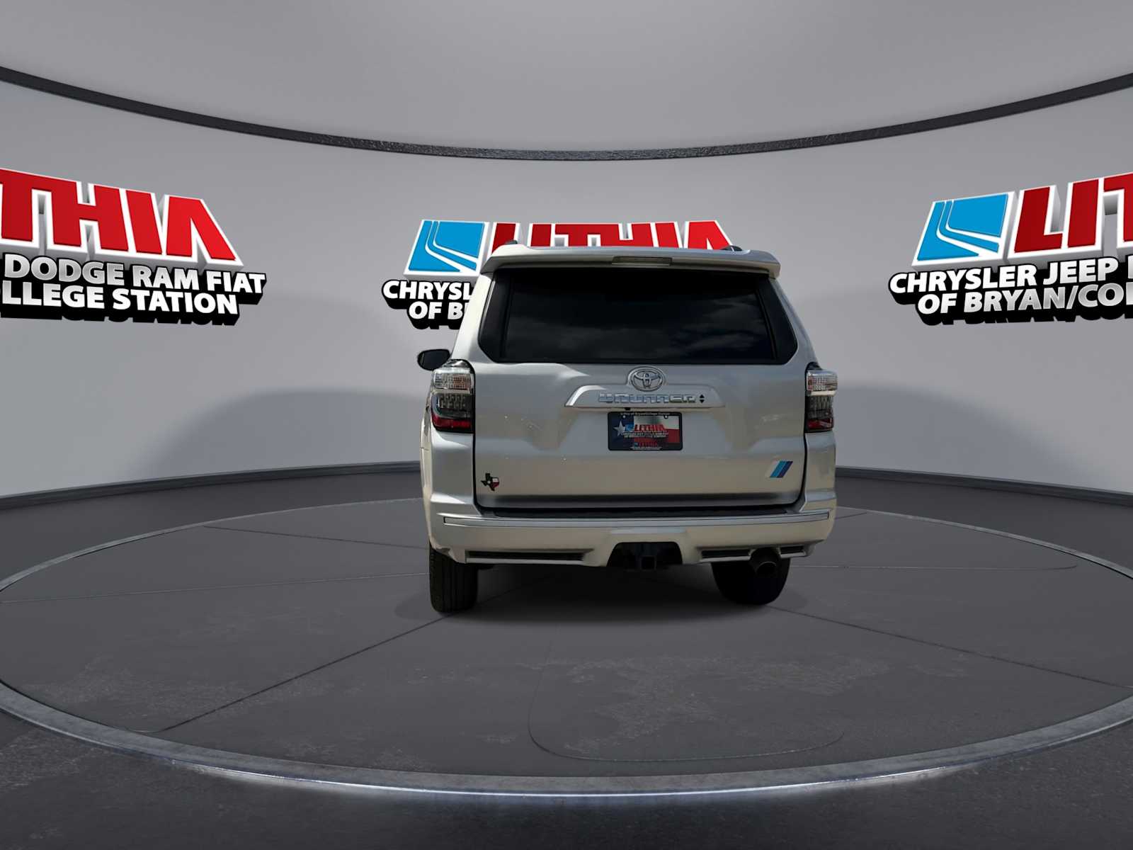 Thumbnail: 2023 Toyota 4Runner - 7