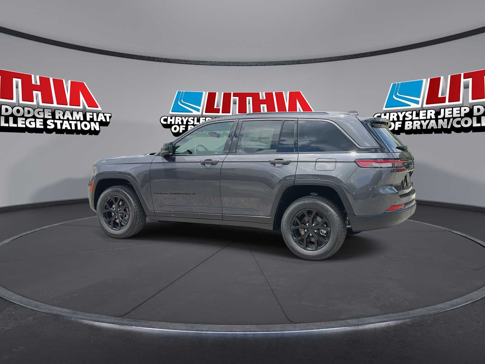 Thumbnail: 2026 Jeep Grand Cherokee - 6