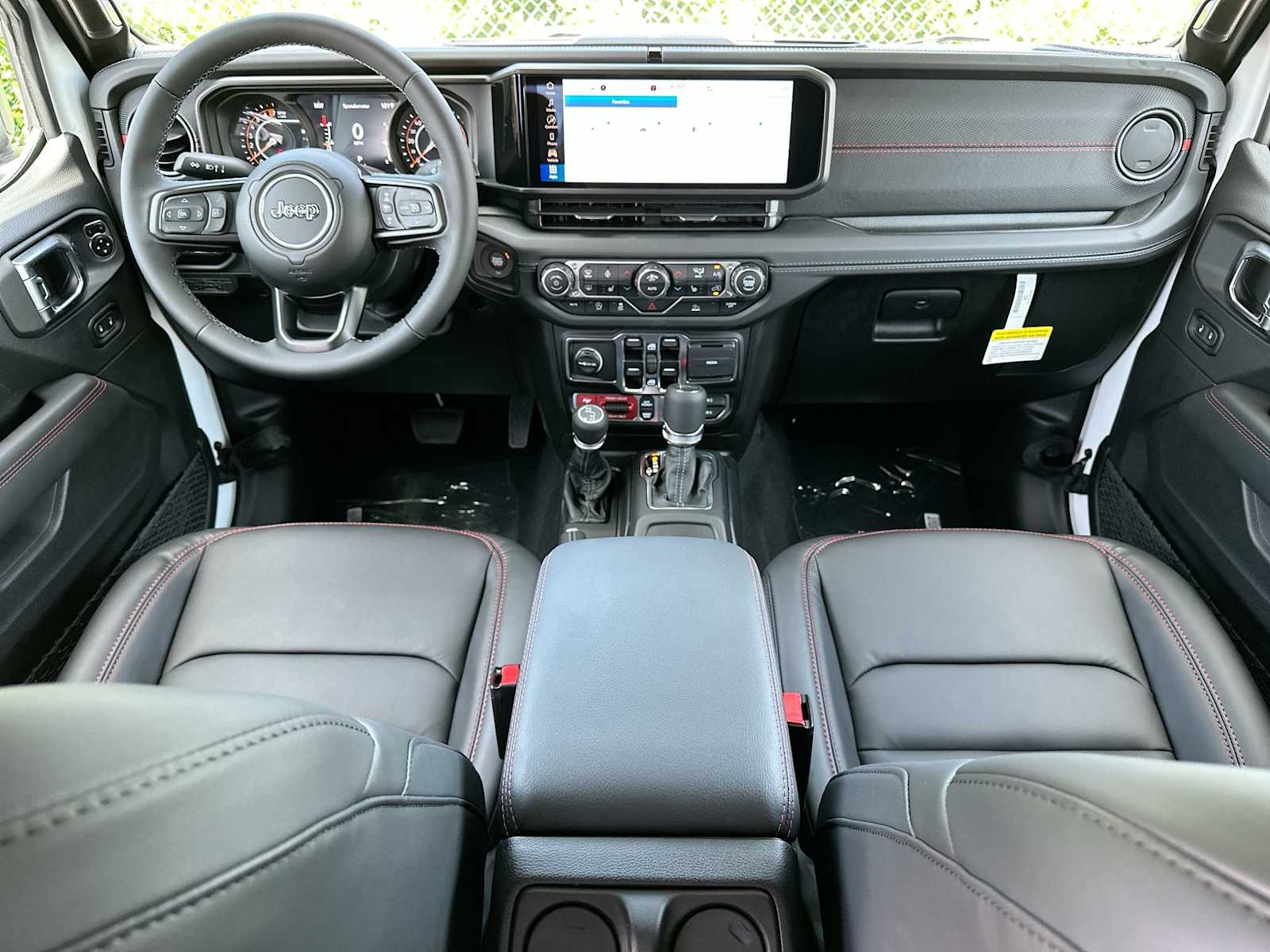 Thumbnail: 2025 Jeep Gladiator - 25