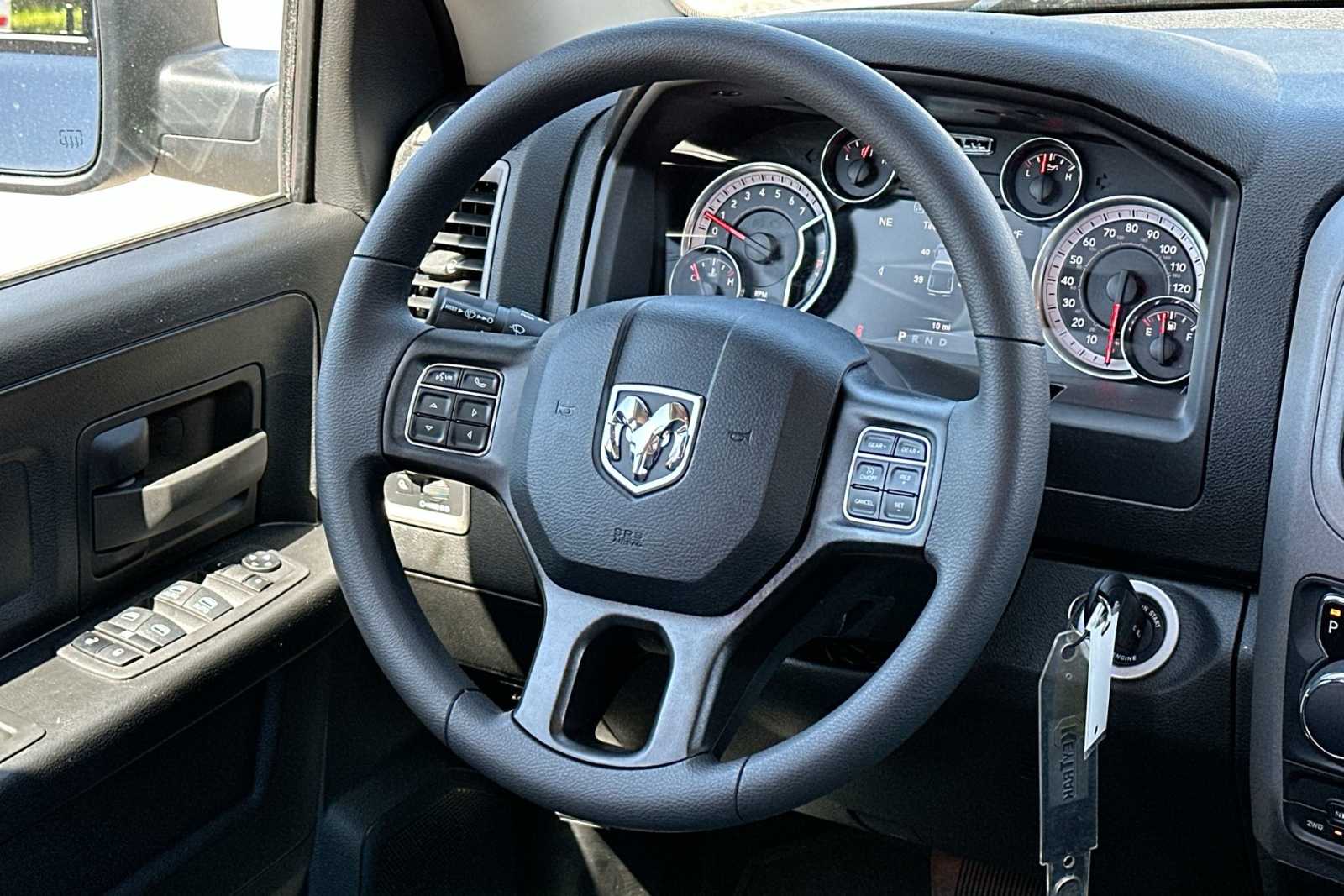 Thumbnail: 2024 RAM 1500 Classic - 27