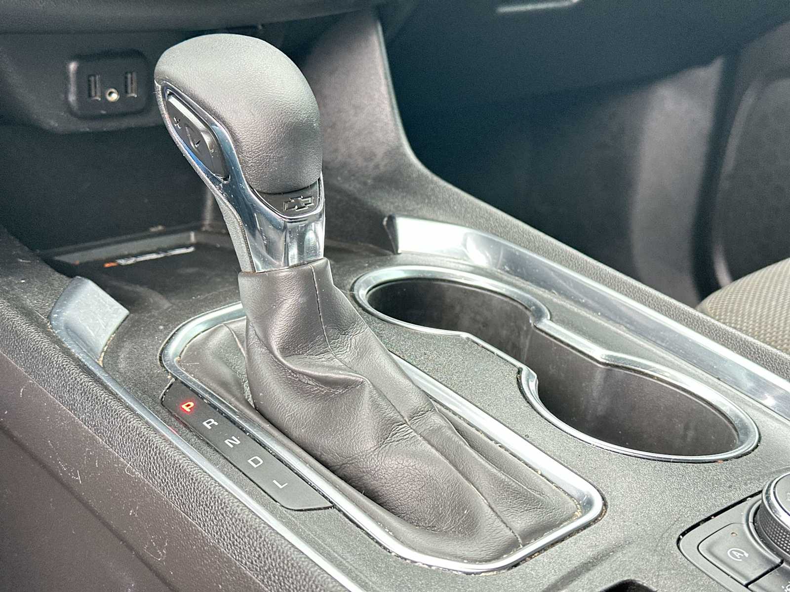 Thumbnail: 2022 Chevrolet Traverse - 21