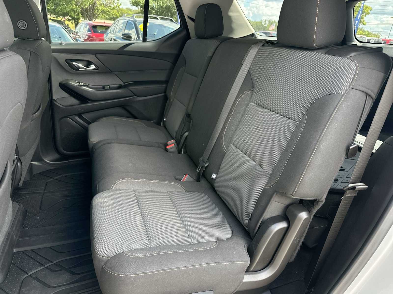 Thumbnail: 2021 Chevrolet Traverse - 23