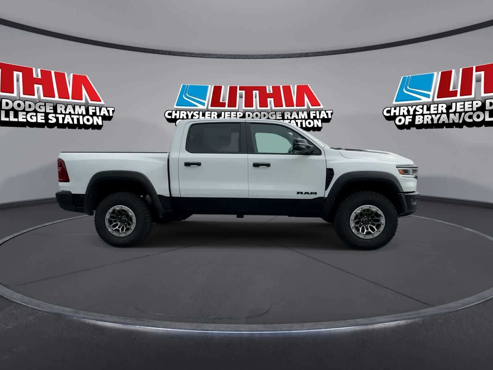 Thumbnail: 2026 RAM 1500 - 9