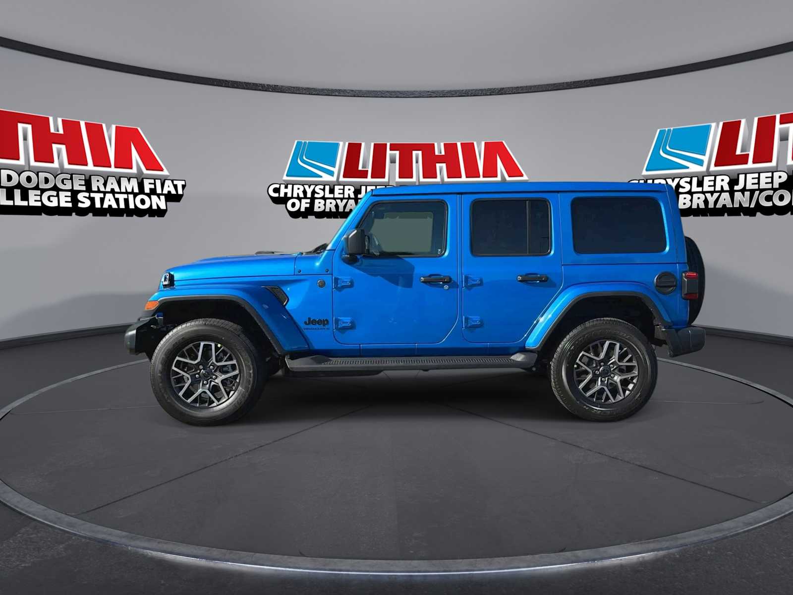 Thumbnail: 2026 Jeep Wrangler - 5