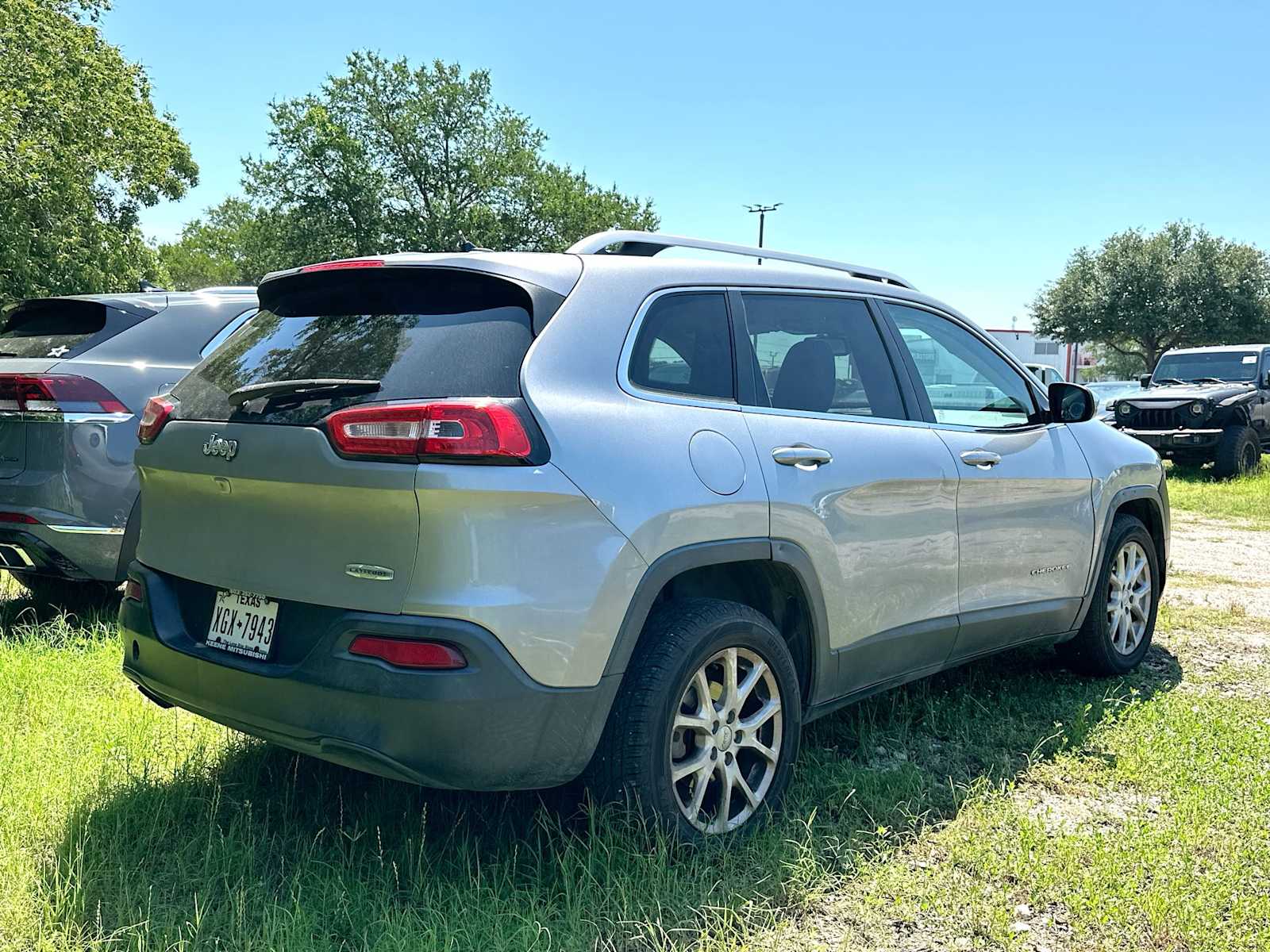 Thumbnail: 2015 Jeep Cherokee - 3