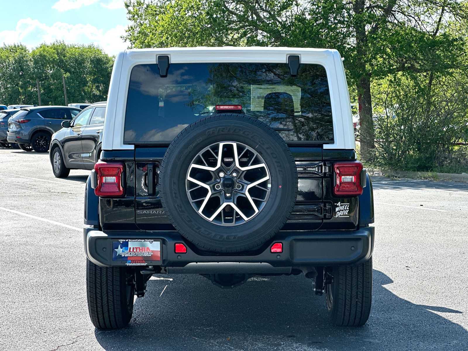 Thumbnail: 2026 Jeep Wrangler - 14