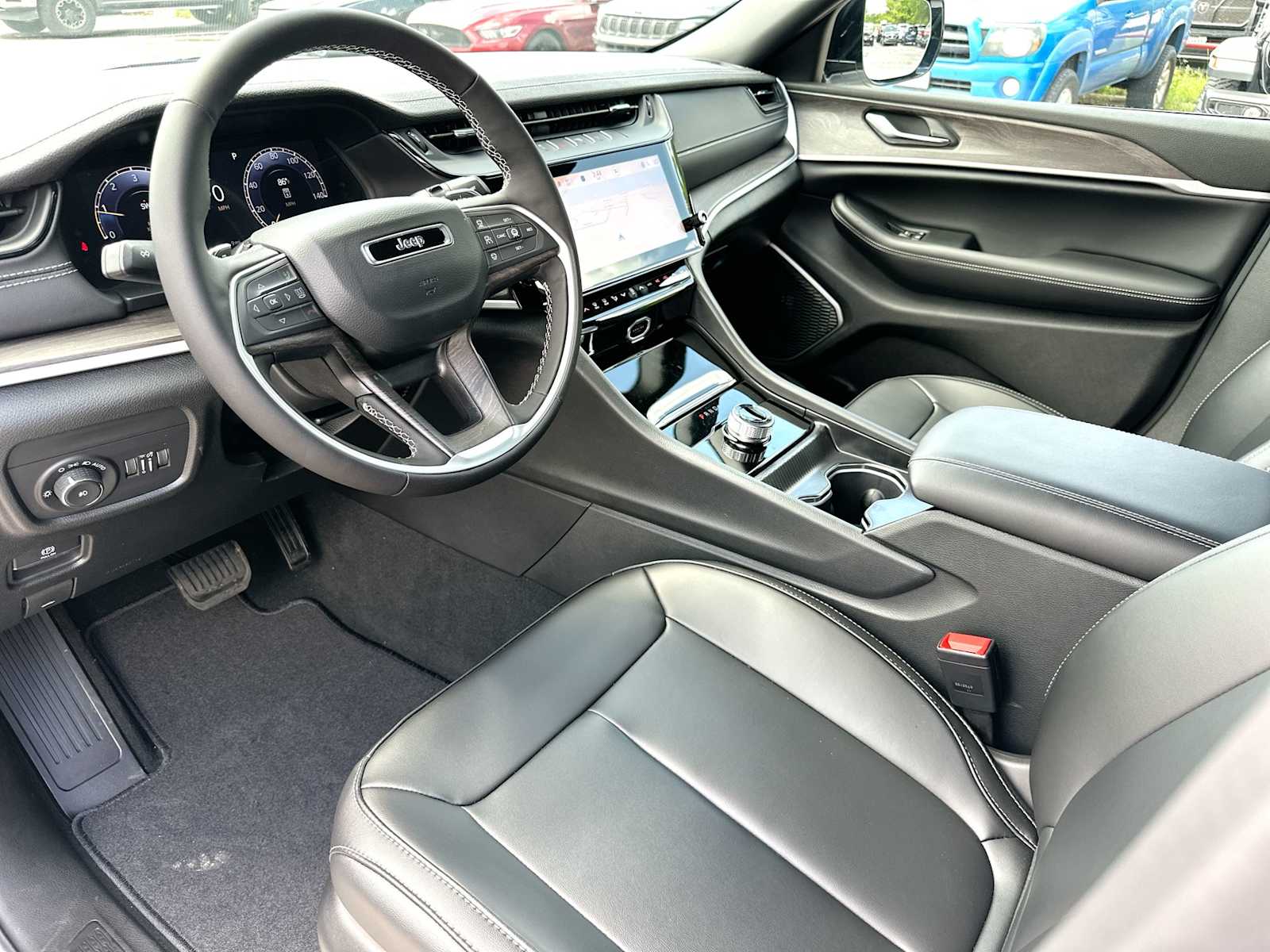 Thumbnail: 2026 Jeep Grand Cherokee - 18