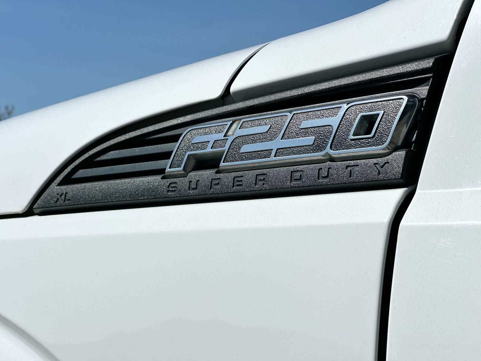 Thumbnail: 2015 Ford F-250 - 15